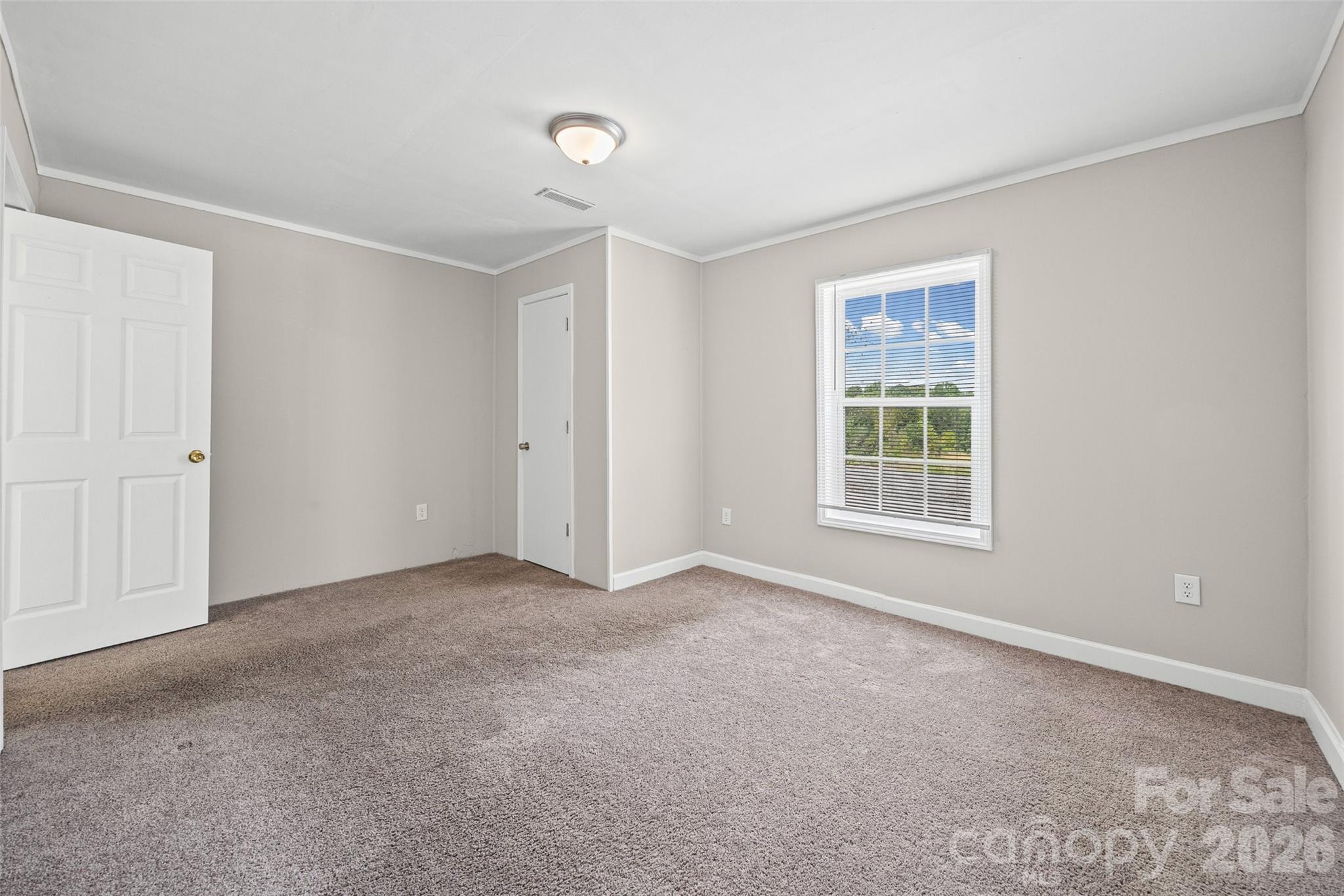 195 Moda Road — Blacksburg