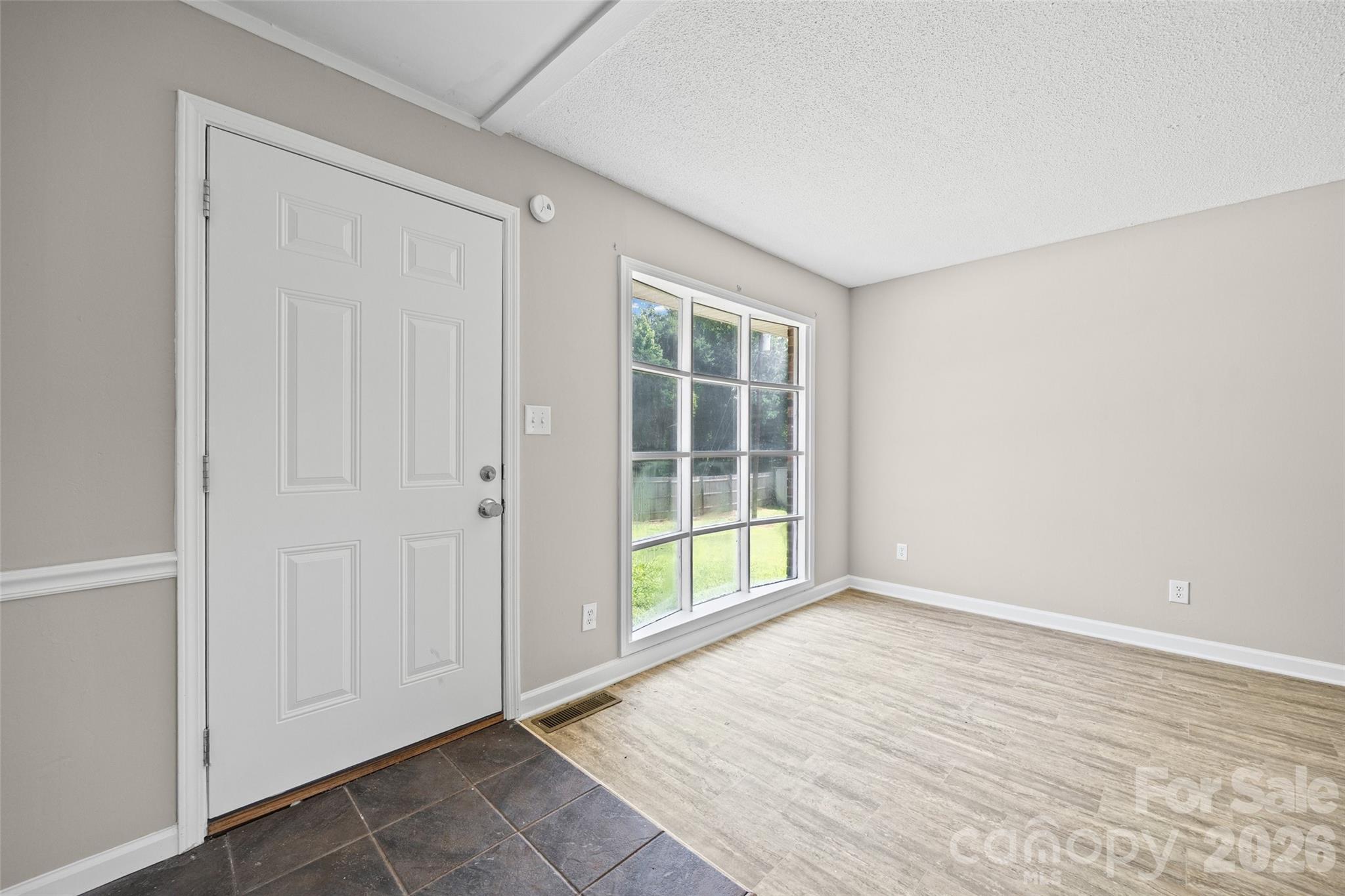 195 Moda Road — Blacksburg