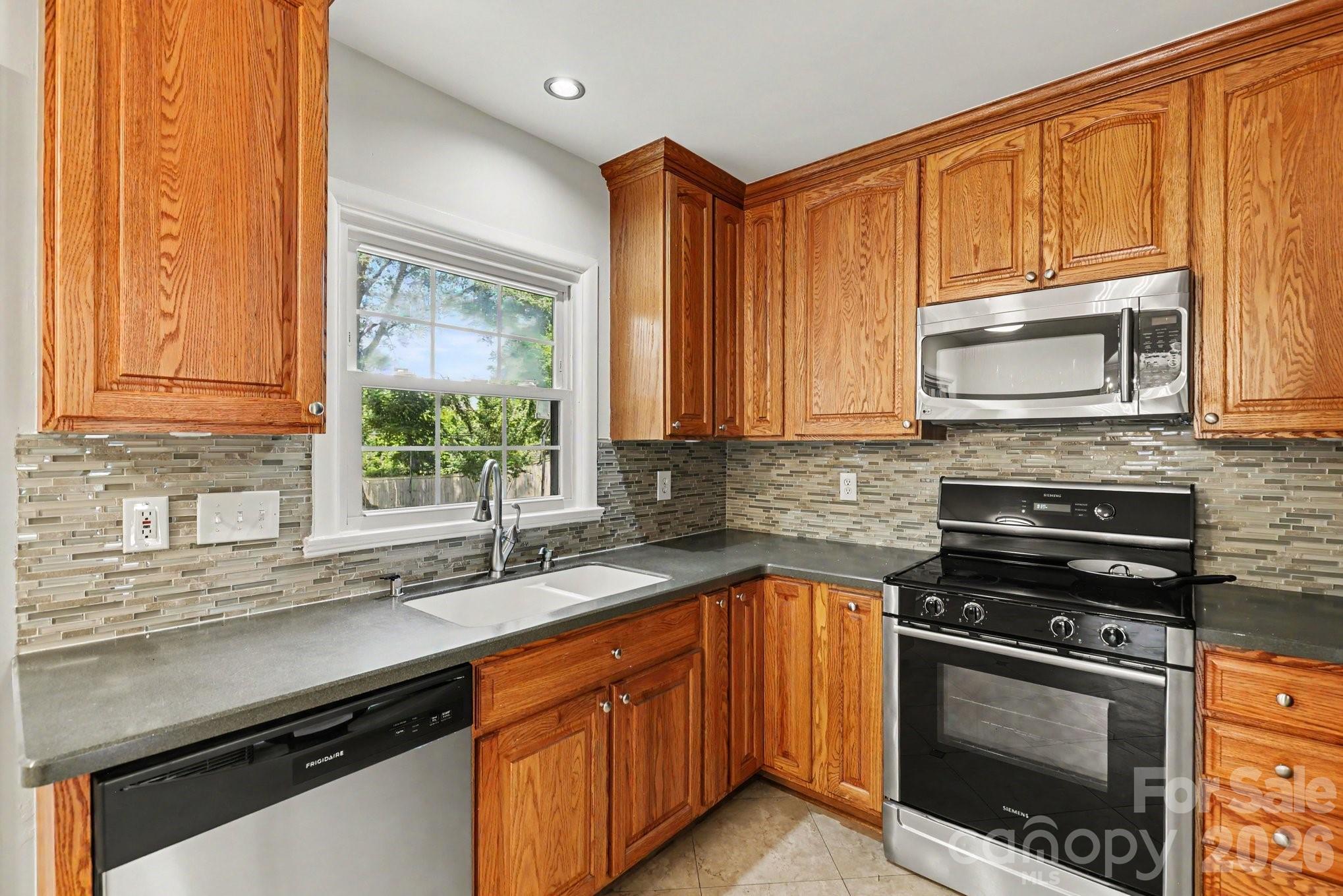 3846 Barclay Downs Drive — Charlotte