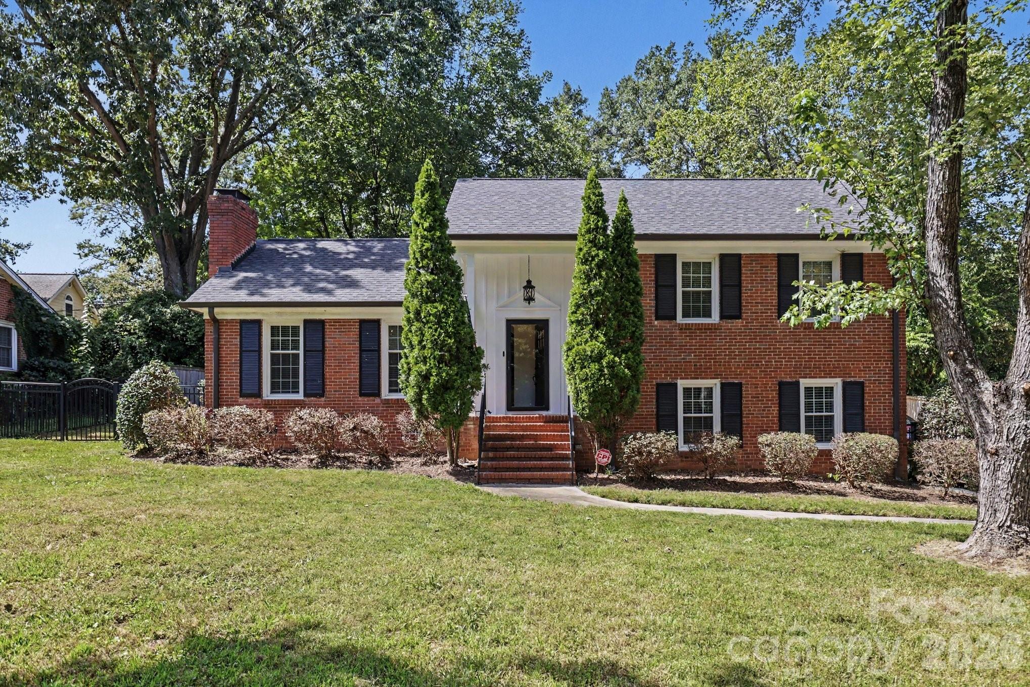 3846 Barclay Downs Drive — Charlotte