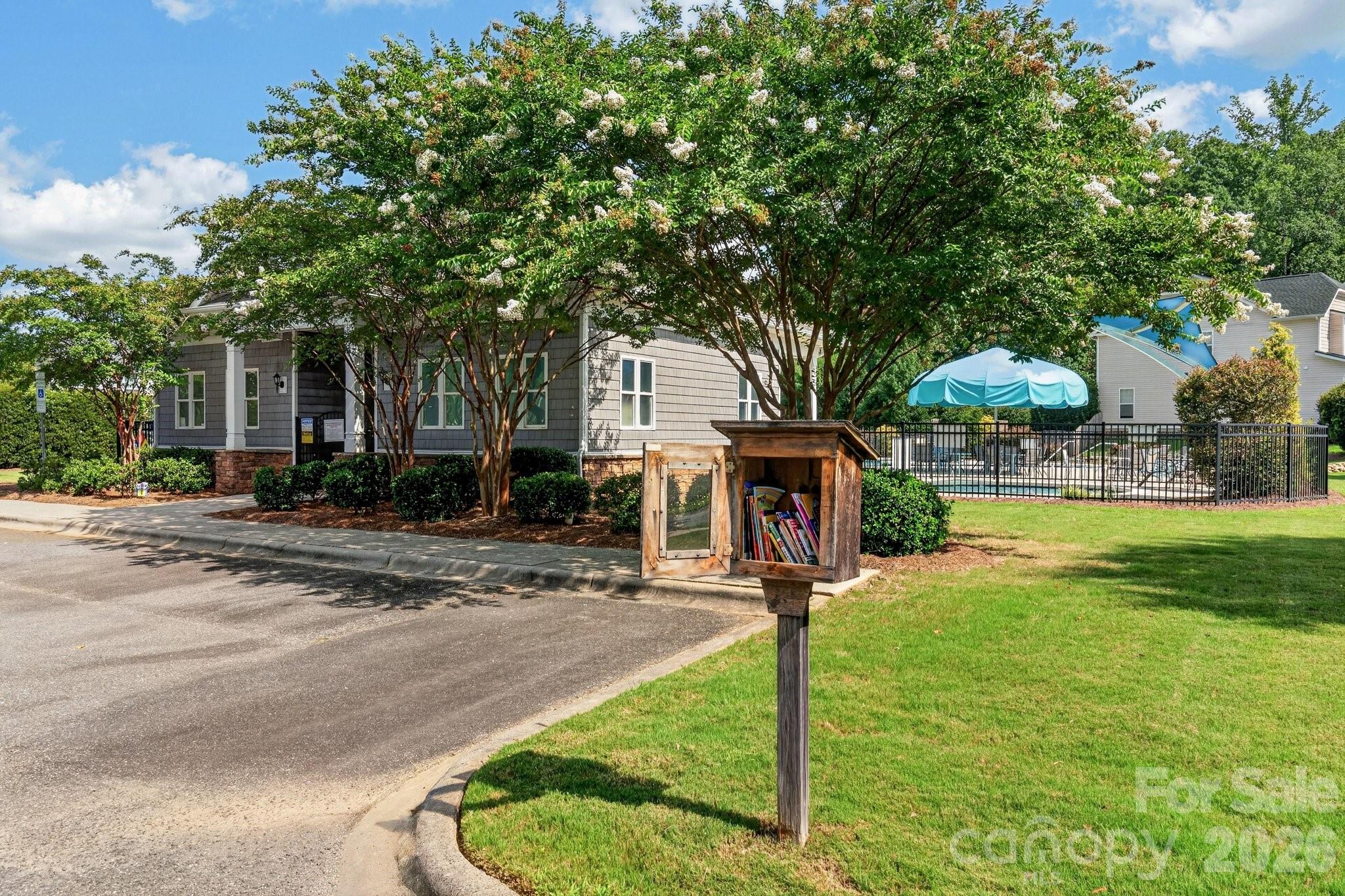 10344 Hillsborough Street NW — Huntersville