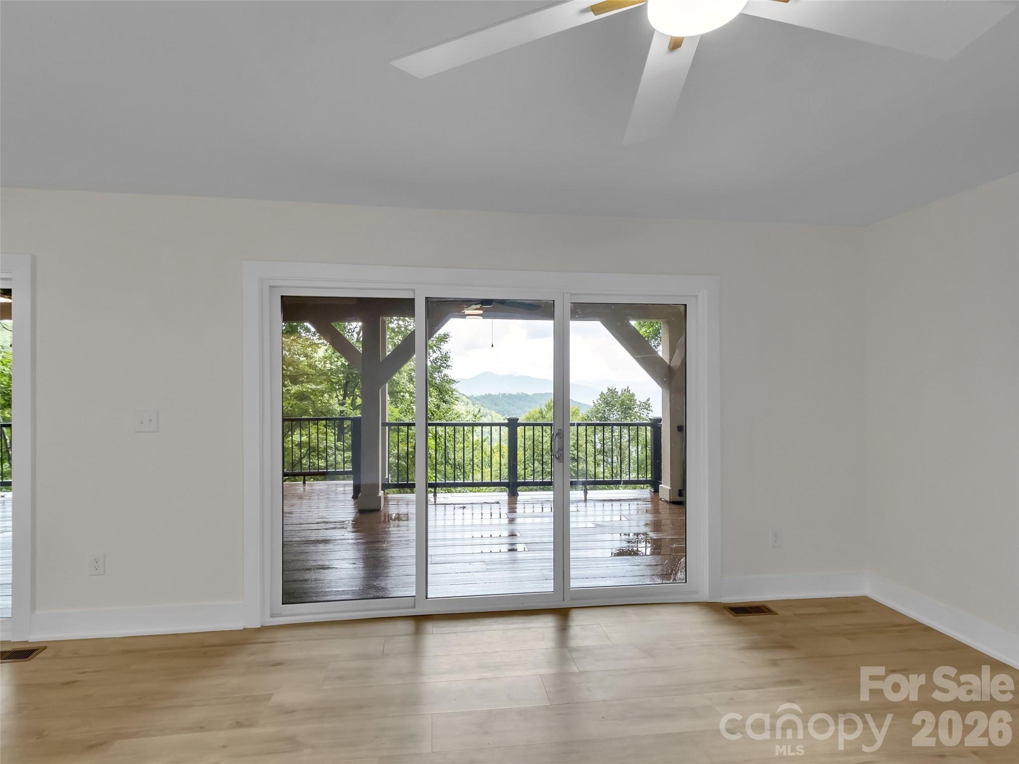 1551 Apple Creek Road — Waynesville