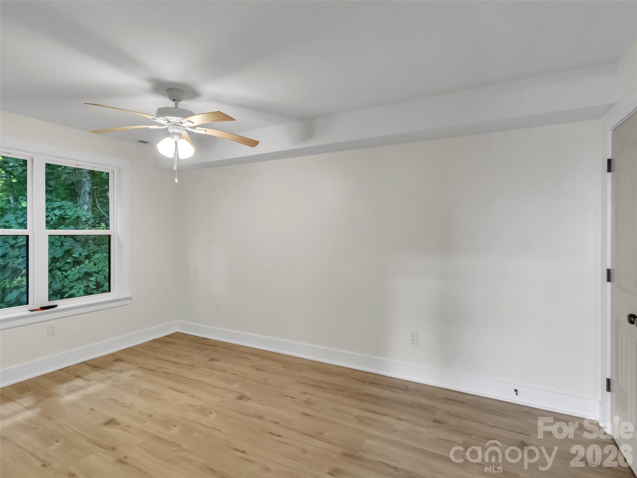 1551 Apple Creek Road — Waynesville