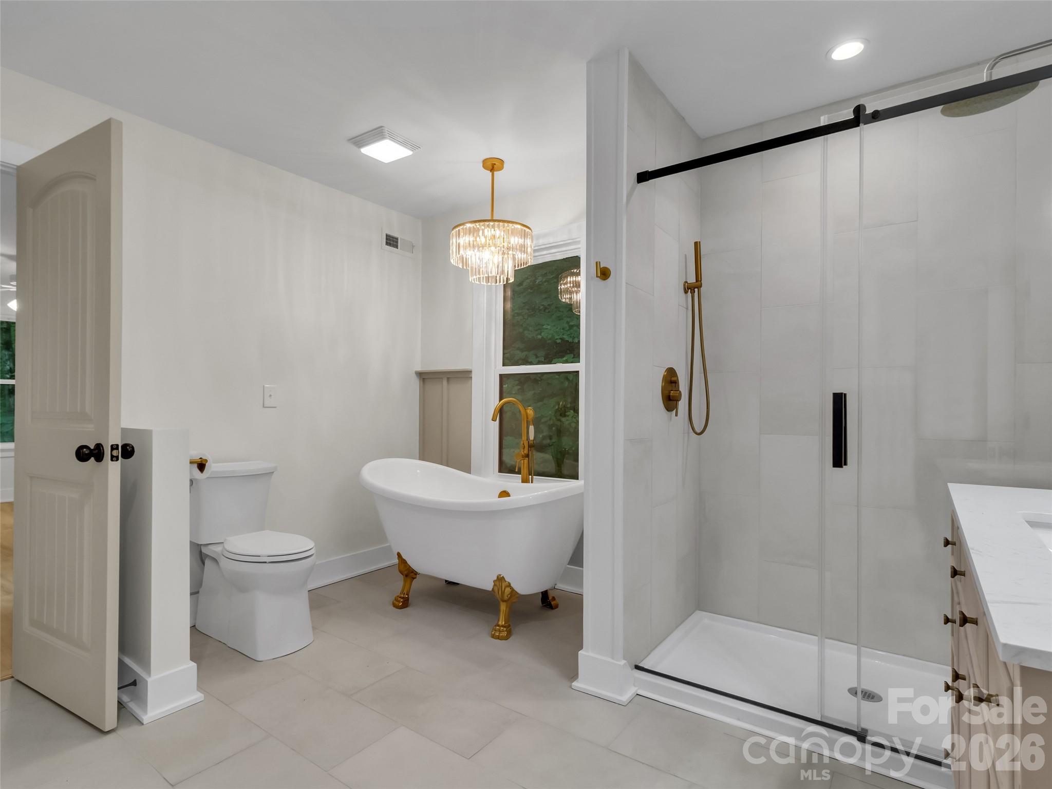 1551 Apple Creek Road — Waynesville