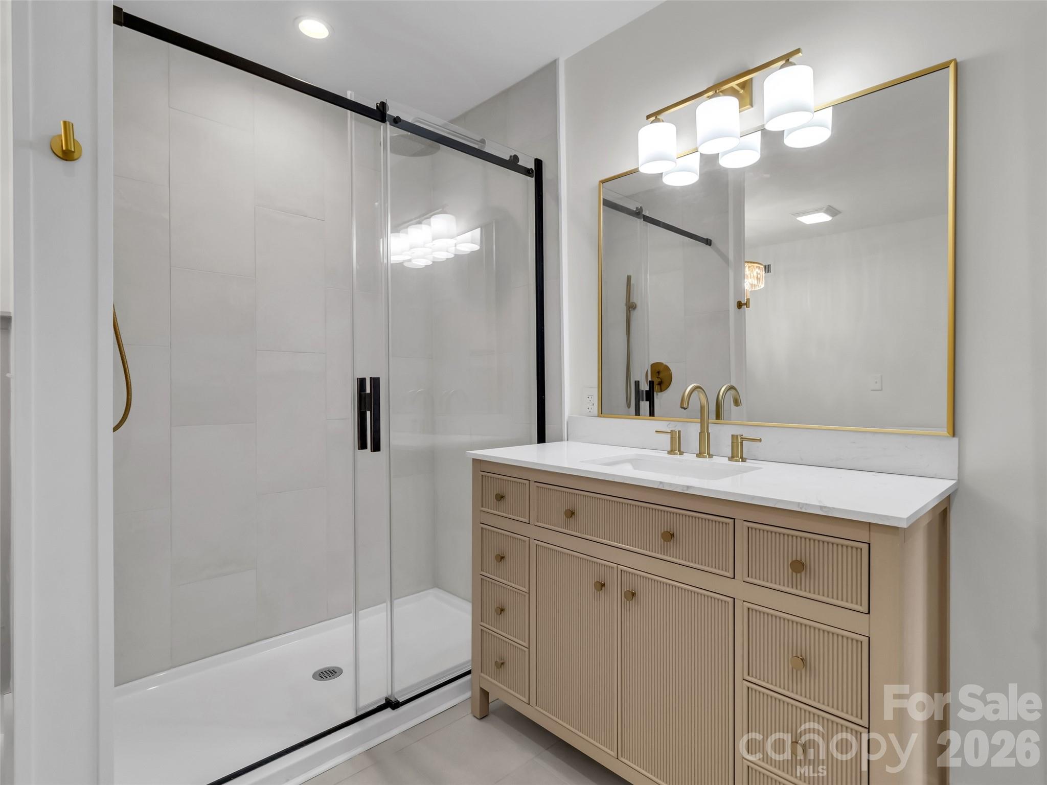 1551 Apple Creek Road — Waynesville