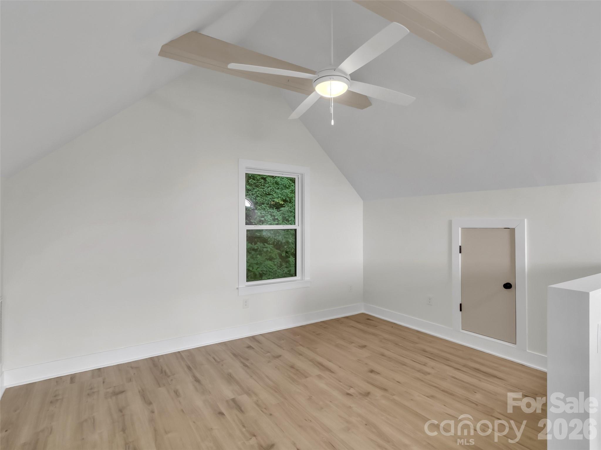 1551 Apple Creek Road — Waynesville