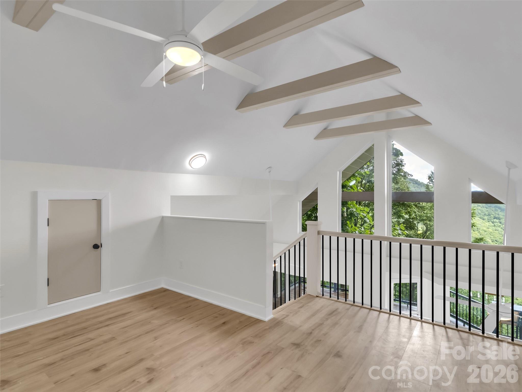 1551 Apple Creek Road — Waynesville