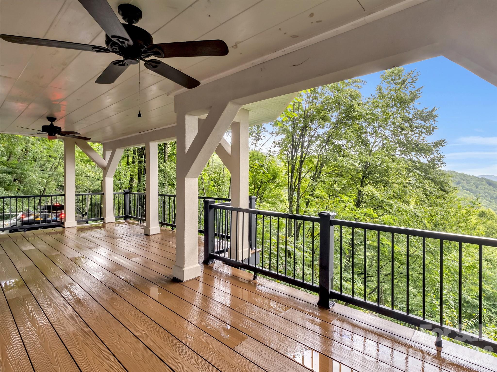 1551 Apple Creek Road — Waynesville