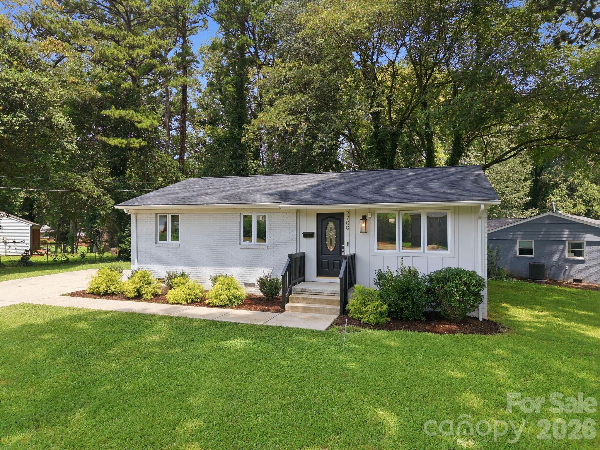 2700 Ravencroft Drive — Charlotte