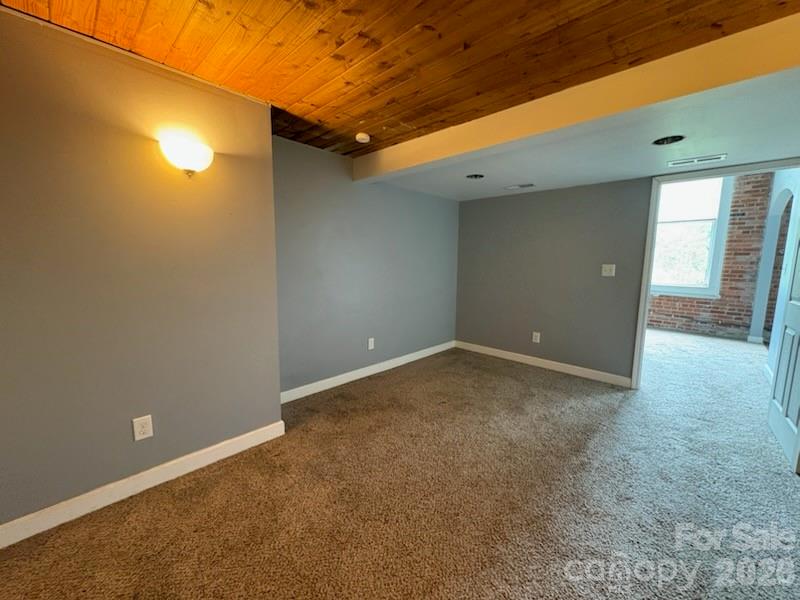 201 S Hoskins Road #318 — Charlotte