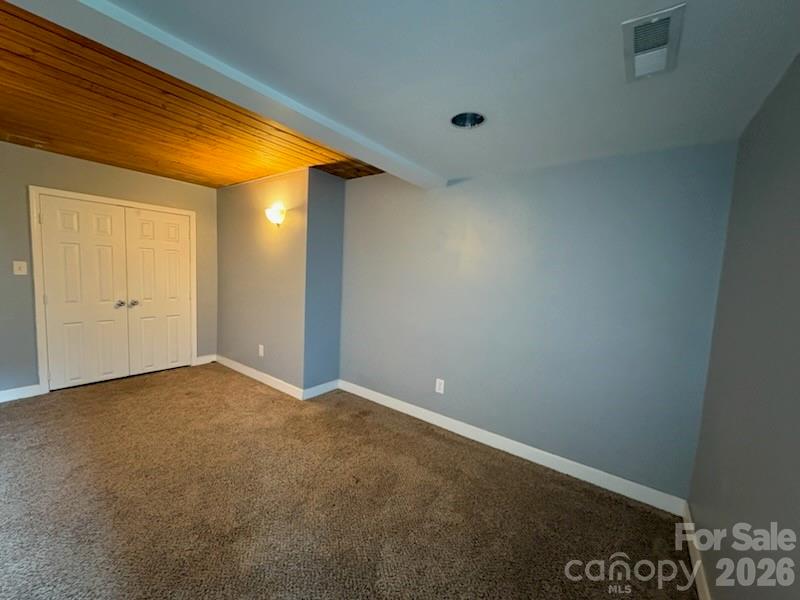 201 S Hoskins Road #318 — Charlotte