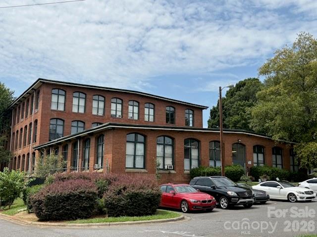 201 S Hoskins Road #318 — Charlotte