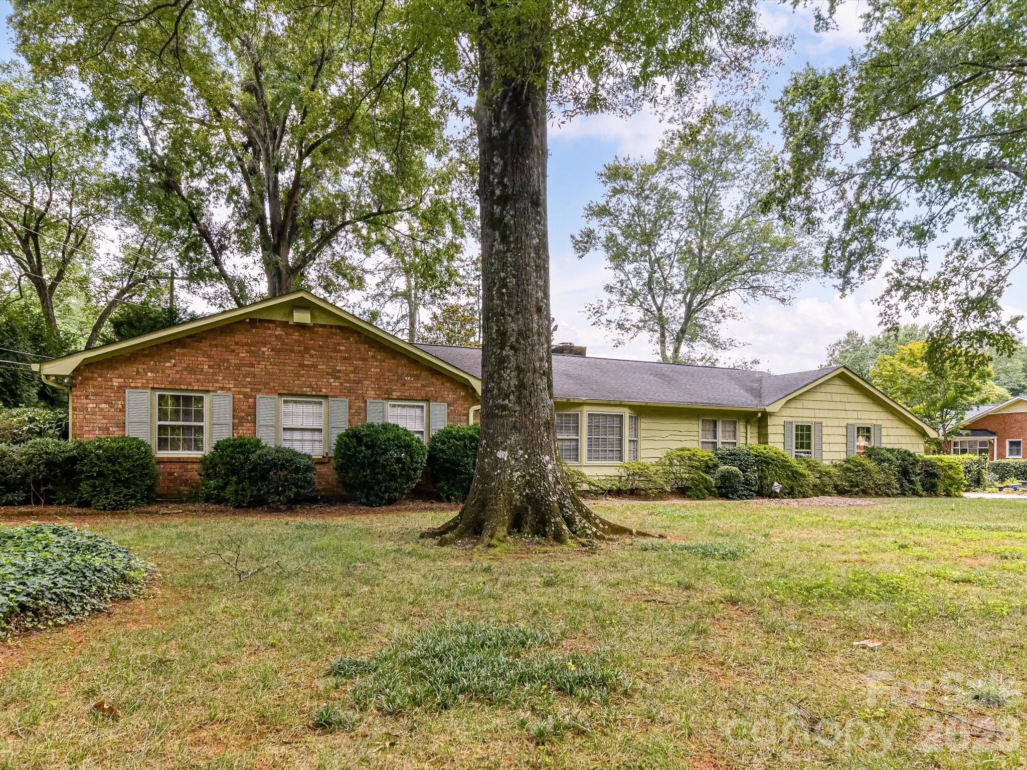 5535 Lansing Drive — Charlotte