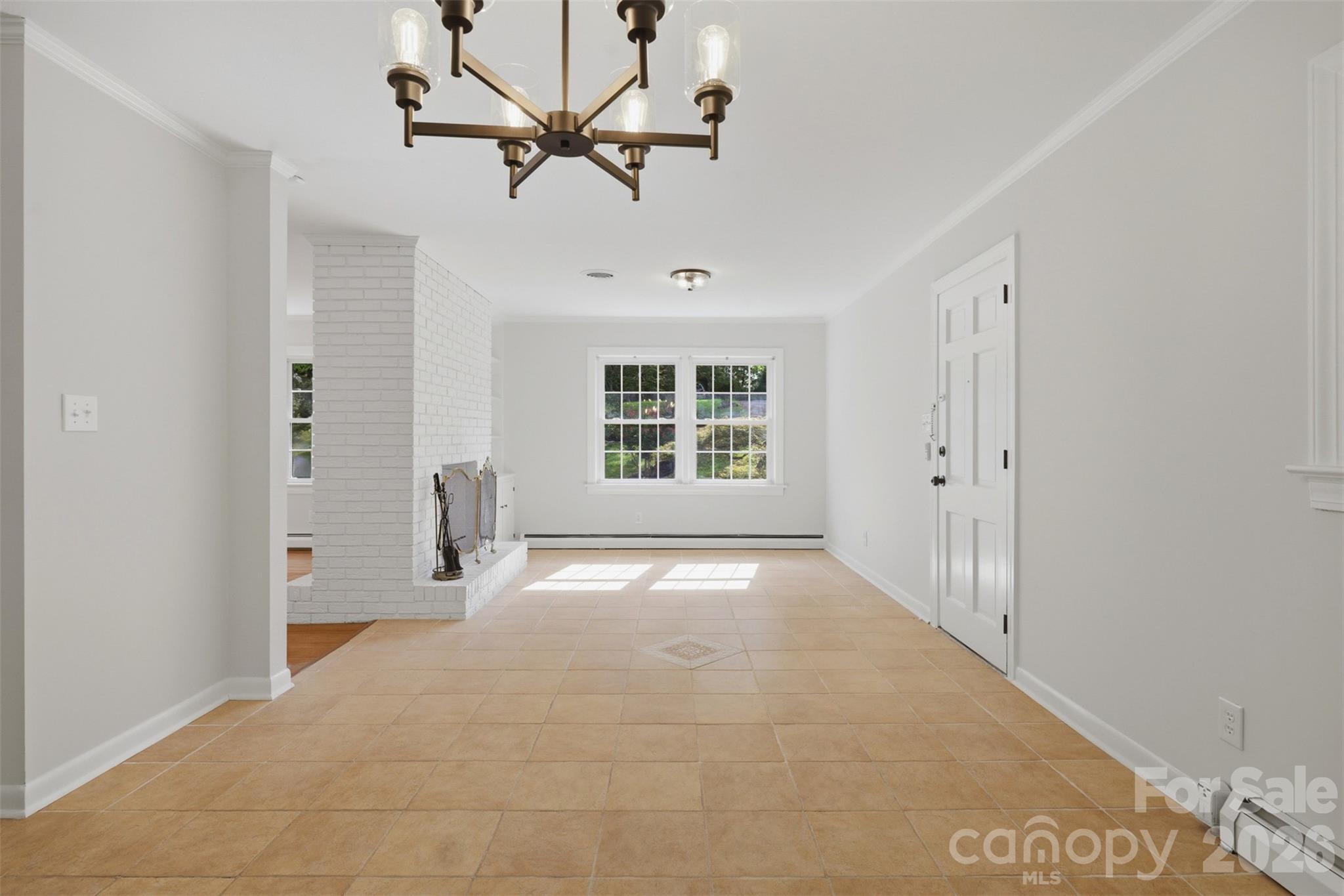 401 S East End Avenue — Statesville