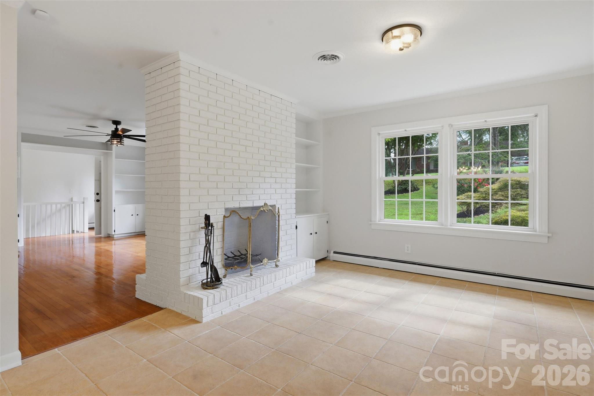 401 S East End Avenue — Statesville