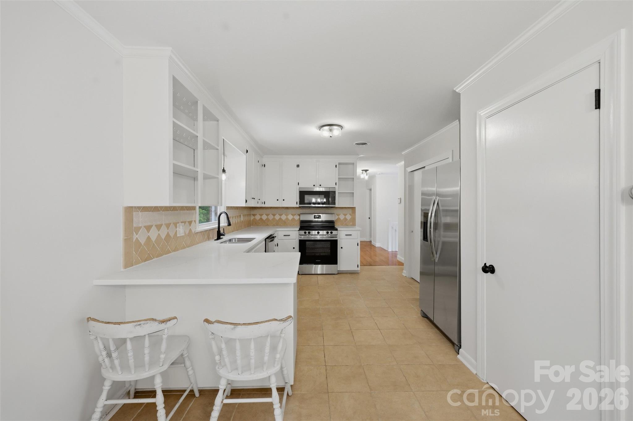 401 S East End Avenue — Statesville