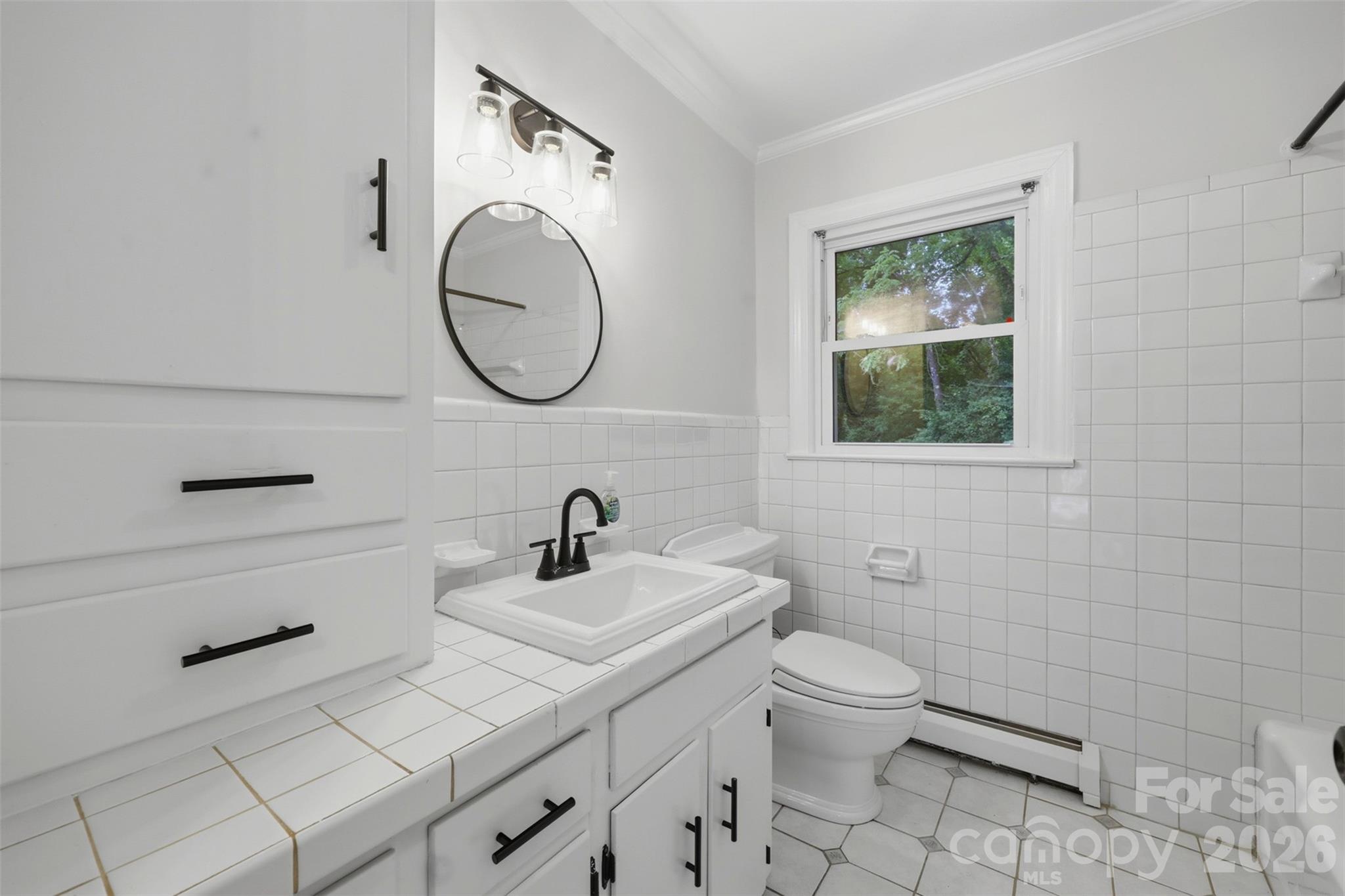 401 S East End Avenue — Statesville