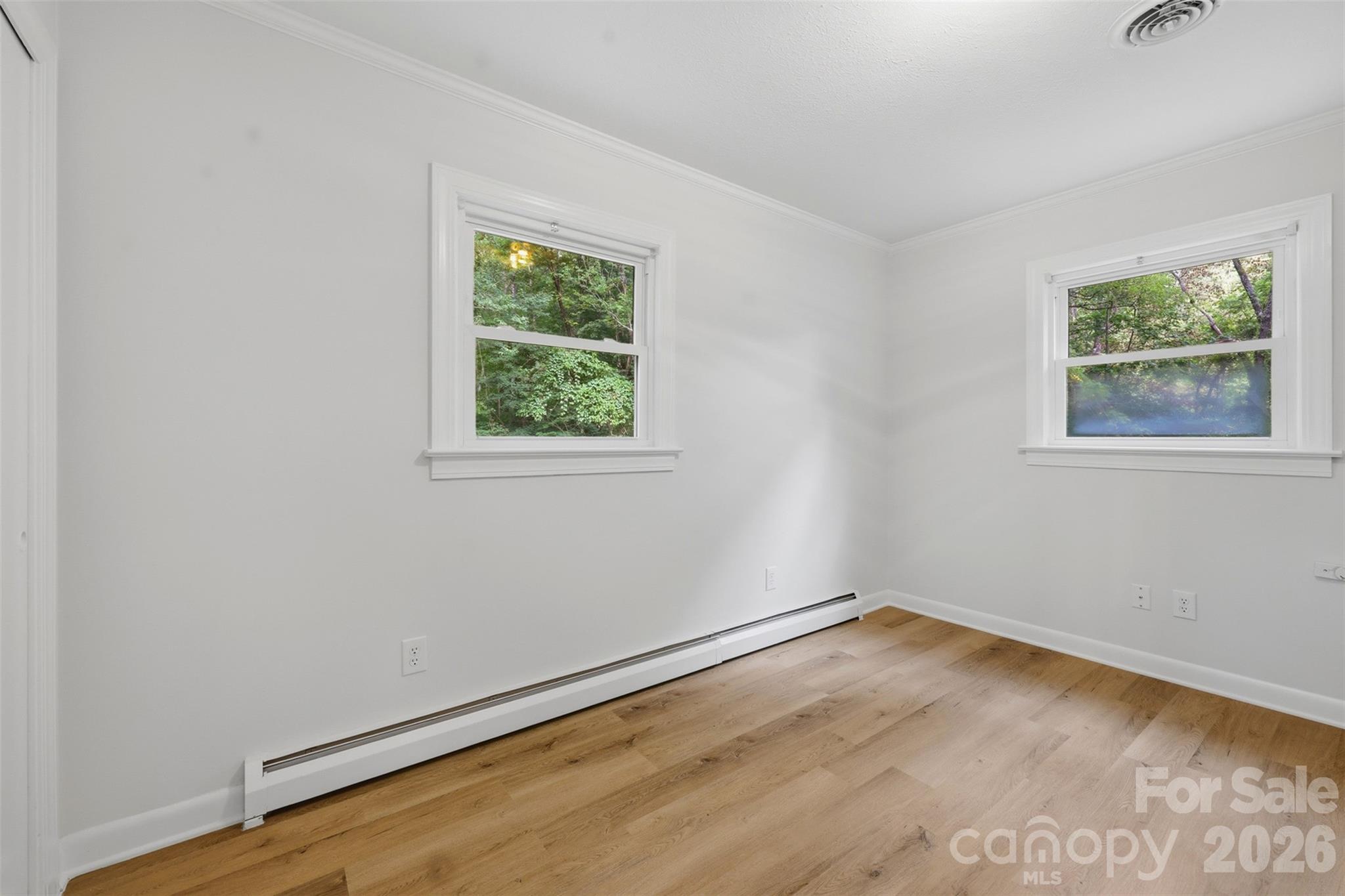 401 S East End Avenue — Statesville
