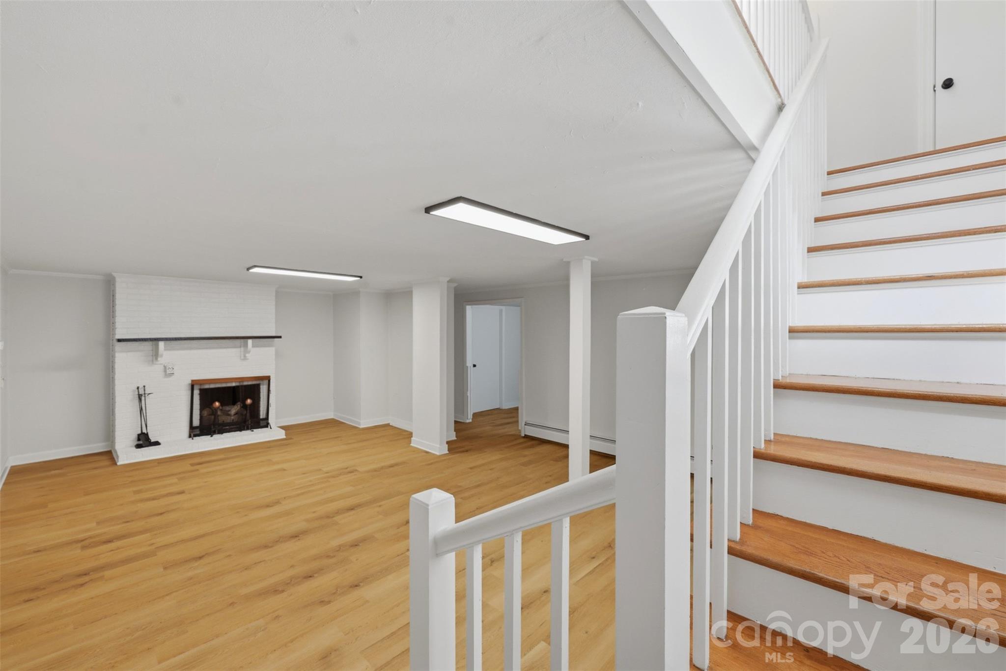 401 S East End Avenue — Statesville