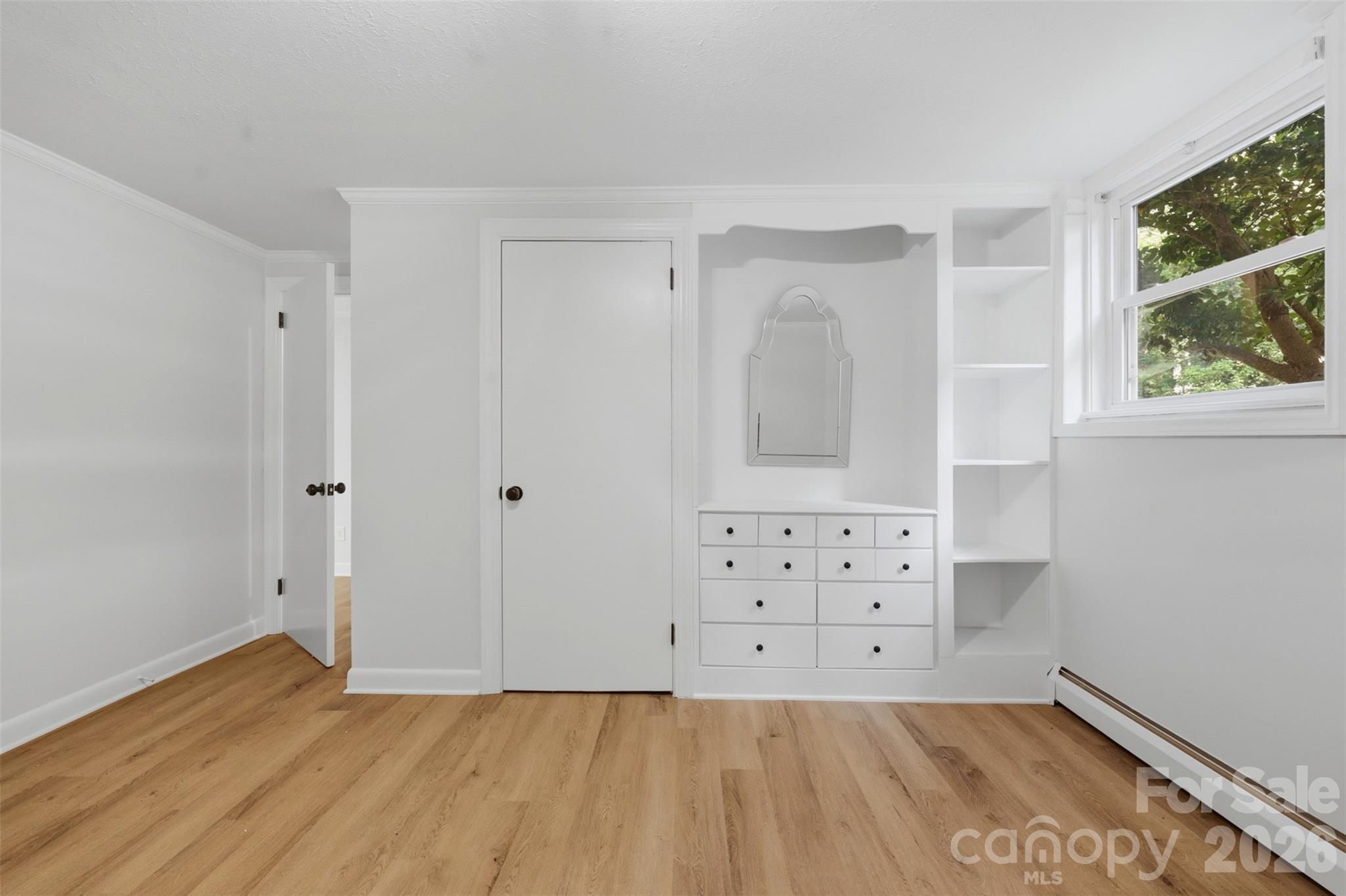 401 S East End Avenue — Statesville