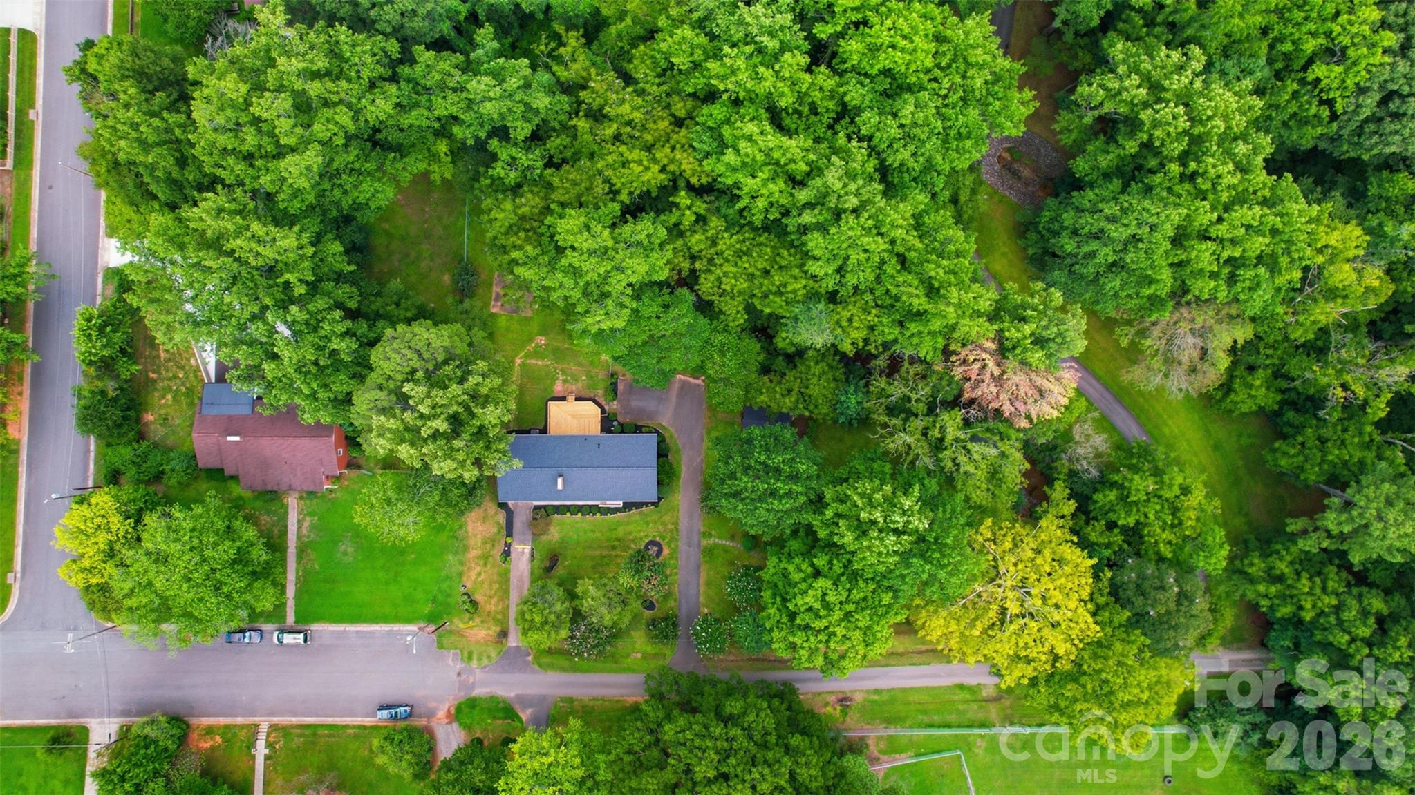 401 S East End Avenue — Statesville