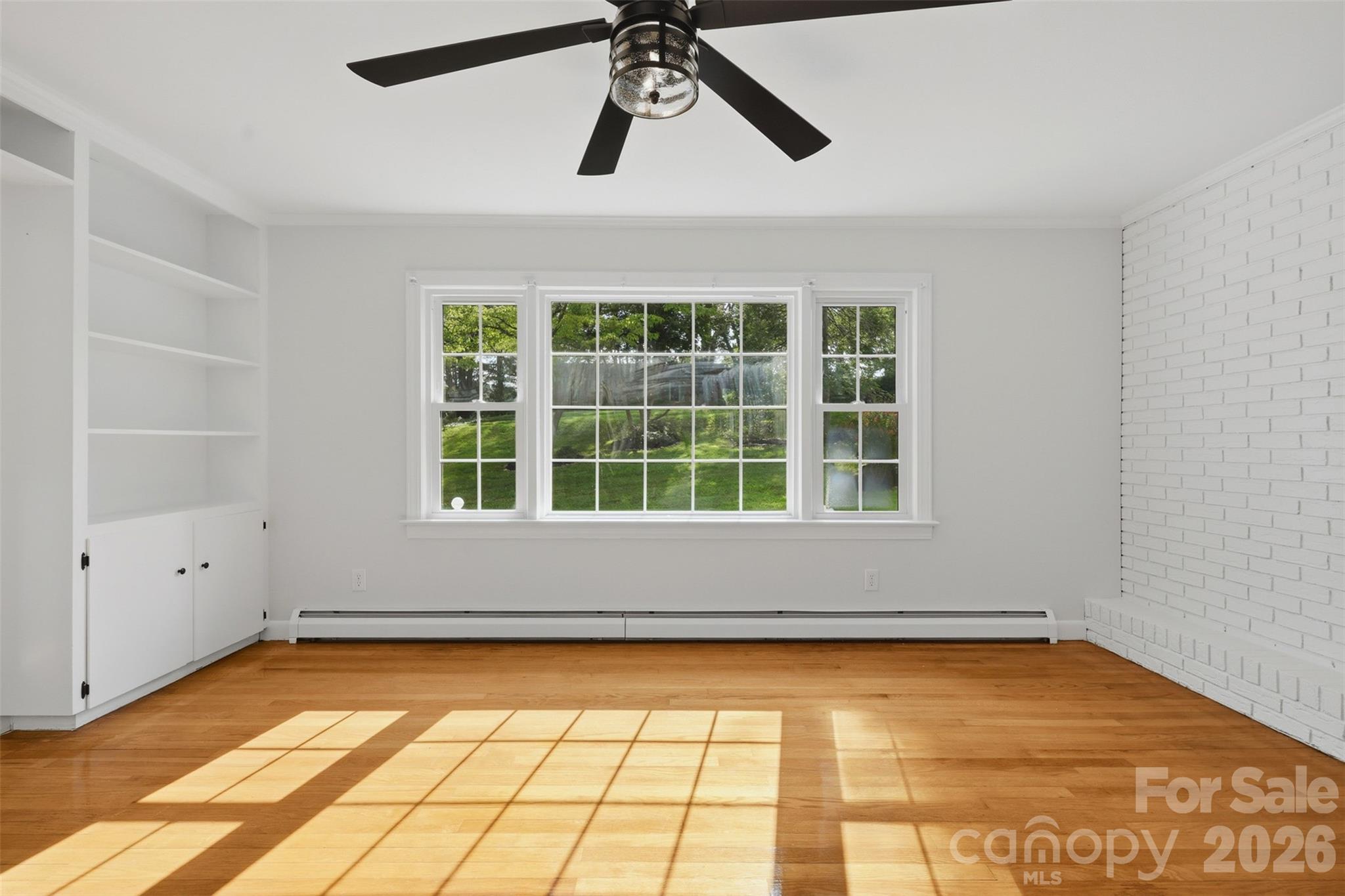 401 S East End Avenue — Statesville