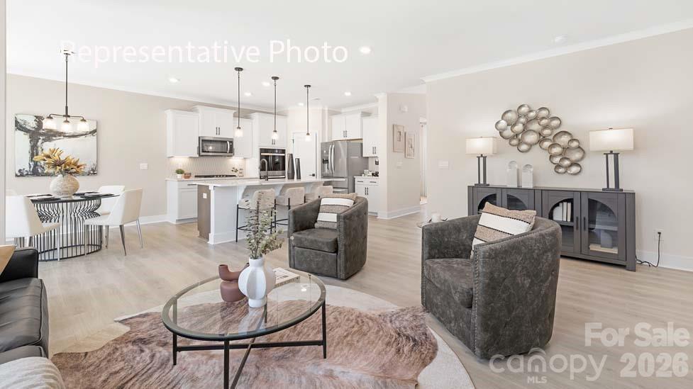 9209 Carver Avenue — Huntersville