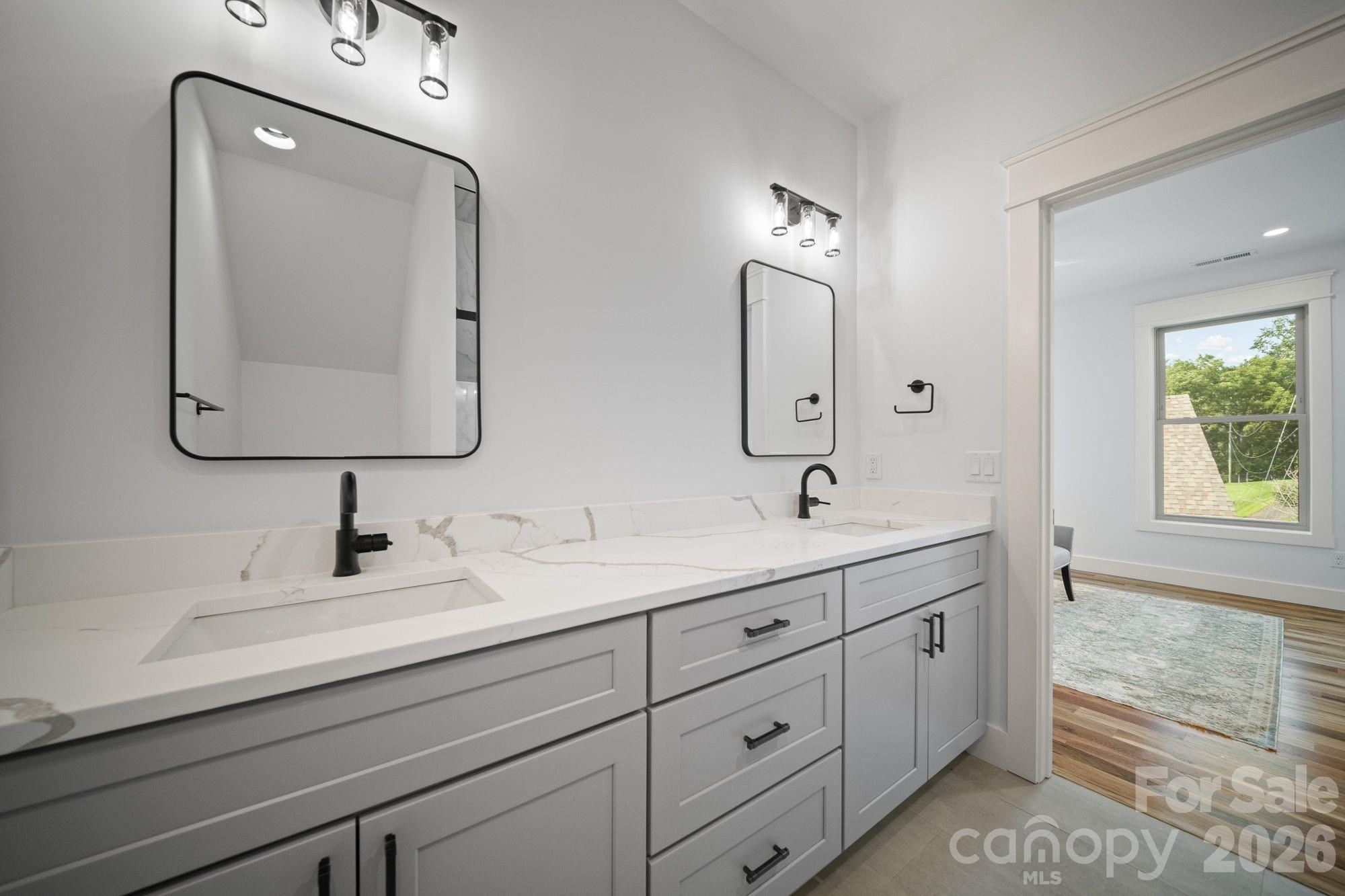58 Pinedale Road — Asheville