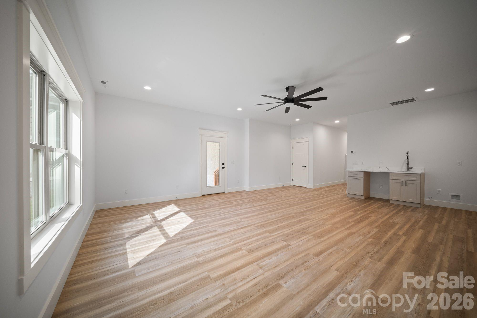 58 Pinedale Road — Asheville
