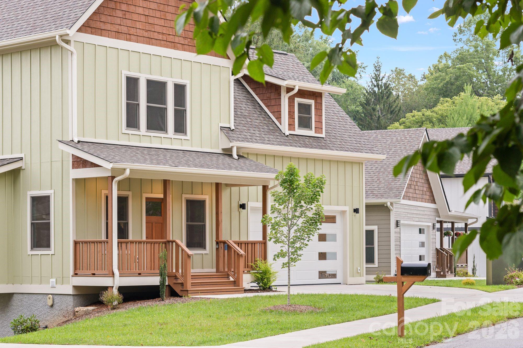 58 Pinedale Road — Asheville