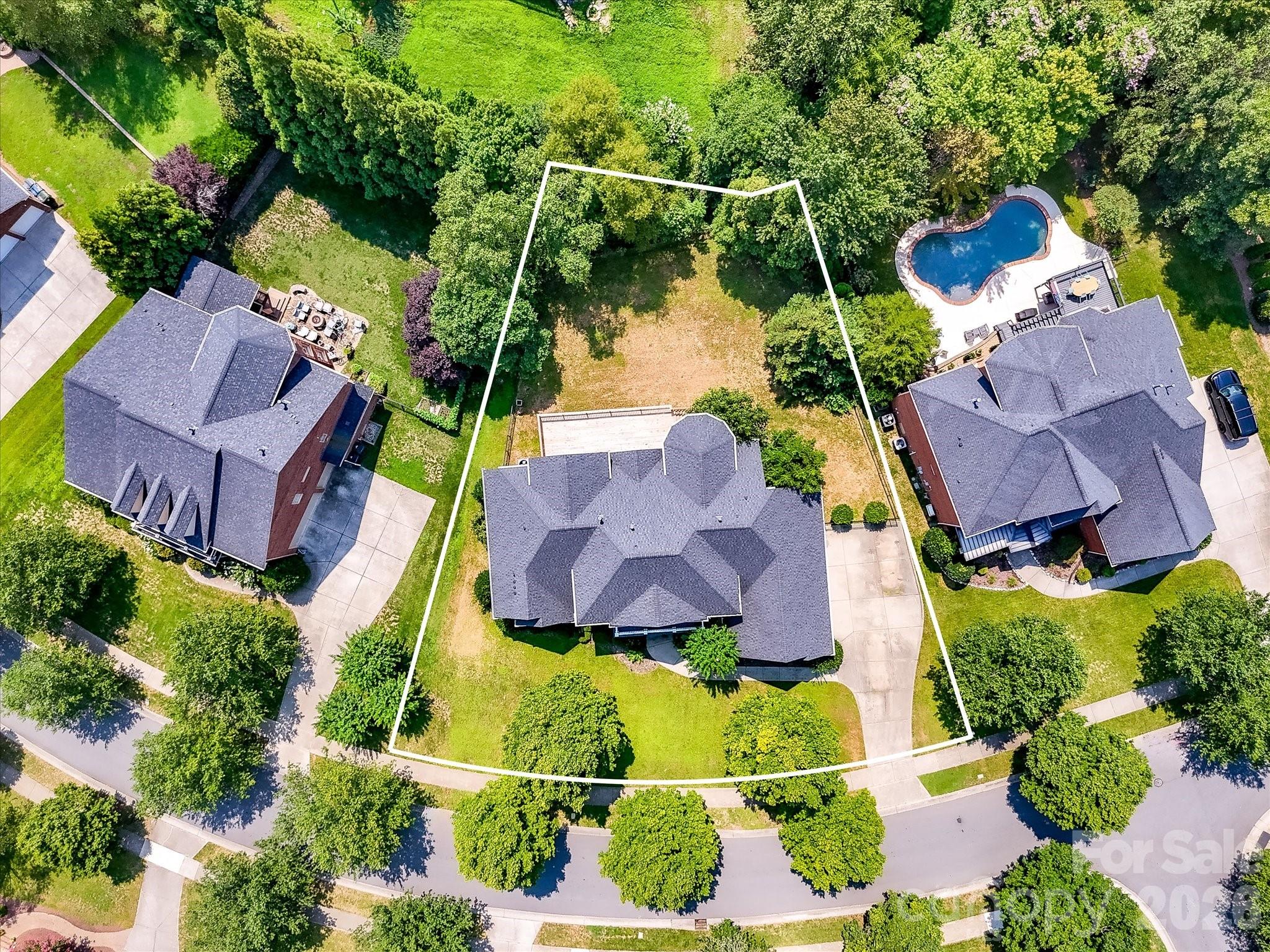 447 Three Greens Drive — Huntersville