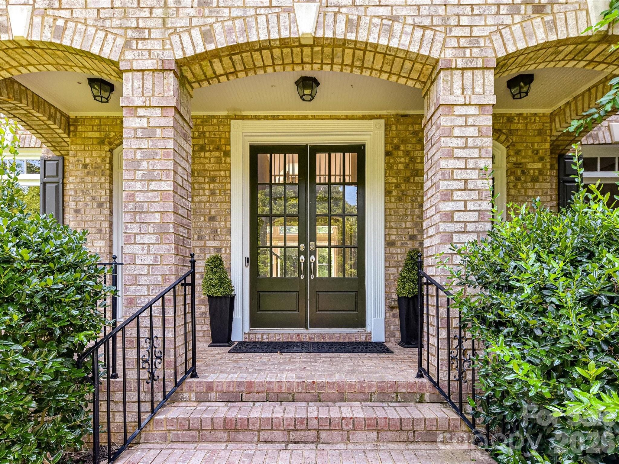 447 Three Greens Drive — Huntersville