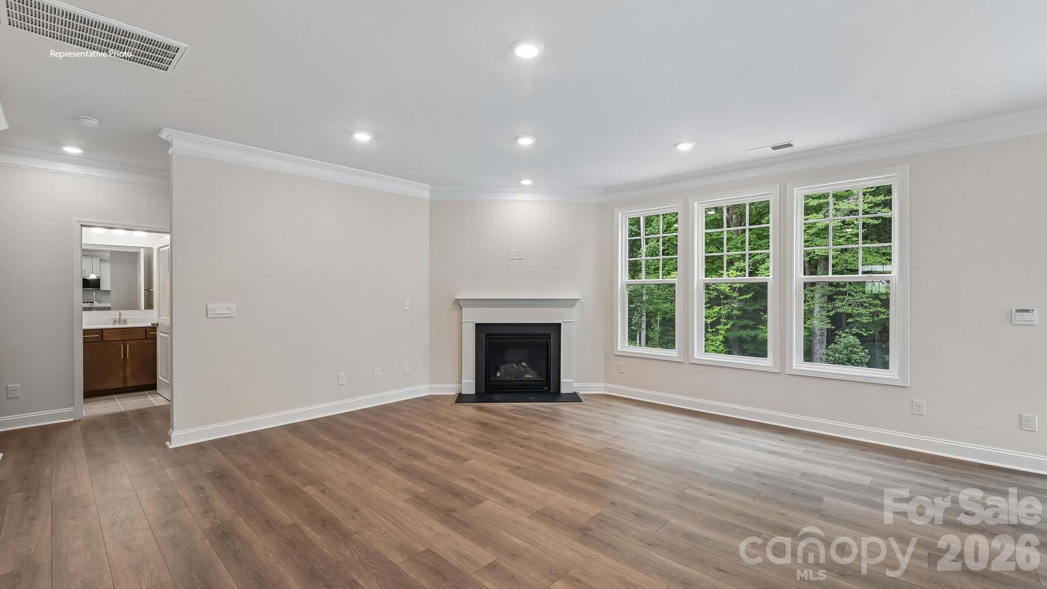 9123 Carver Avenue — Huntersville
