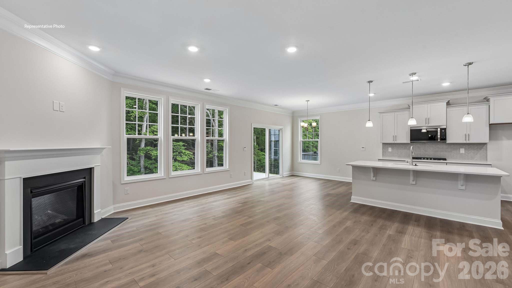 9123 Carver Avenue — Huntersville