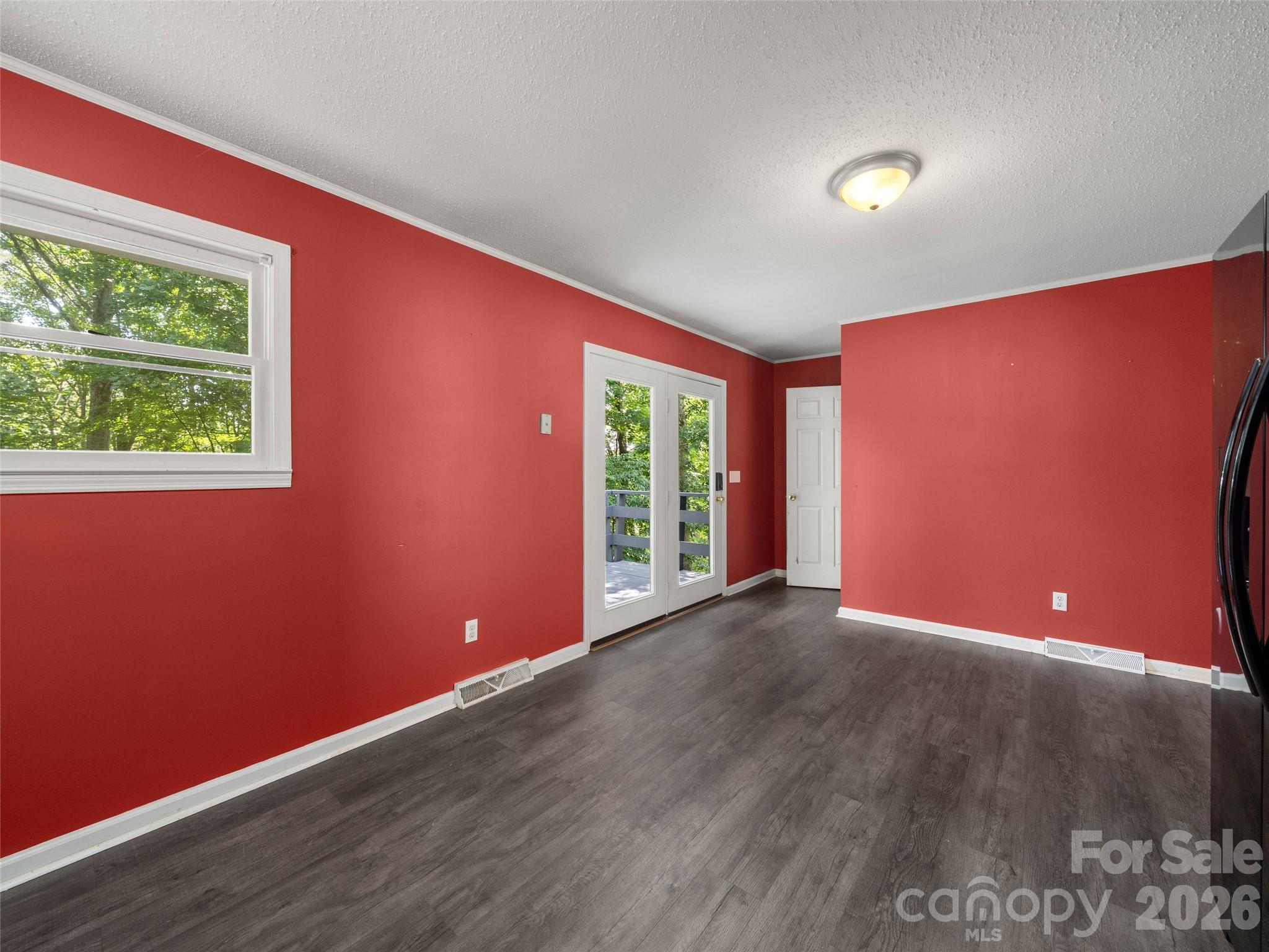 122 McCall Road — Pisgah Forest