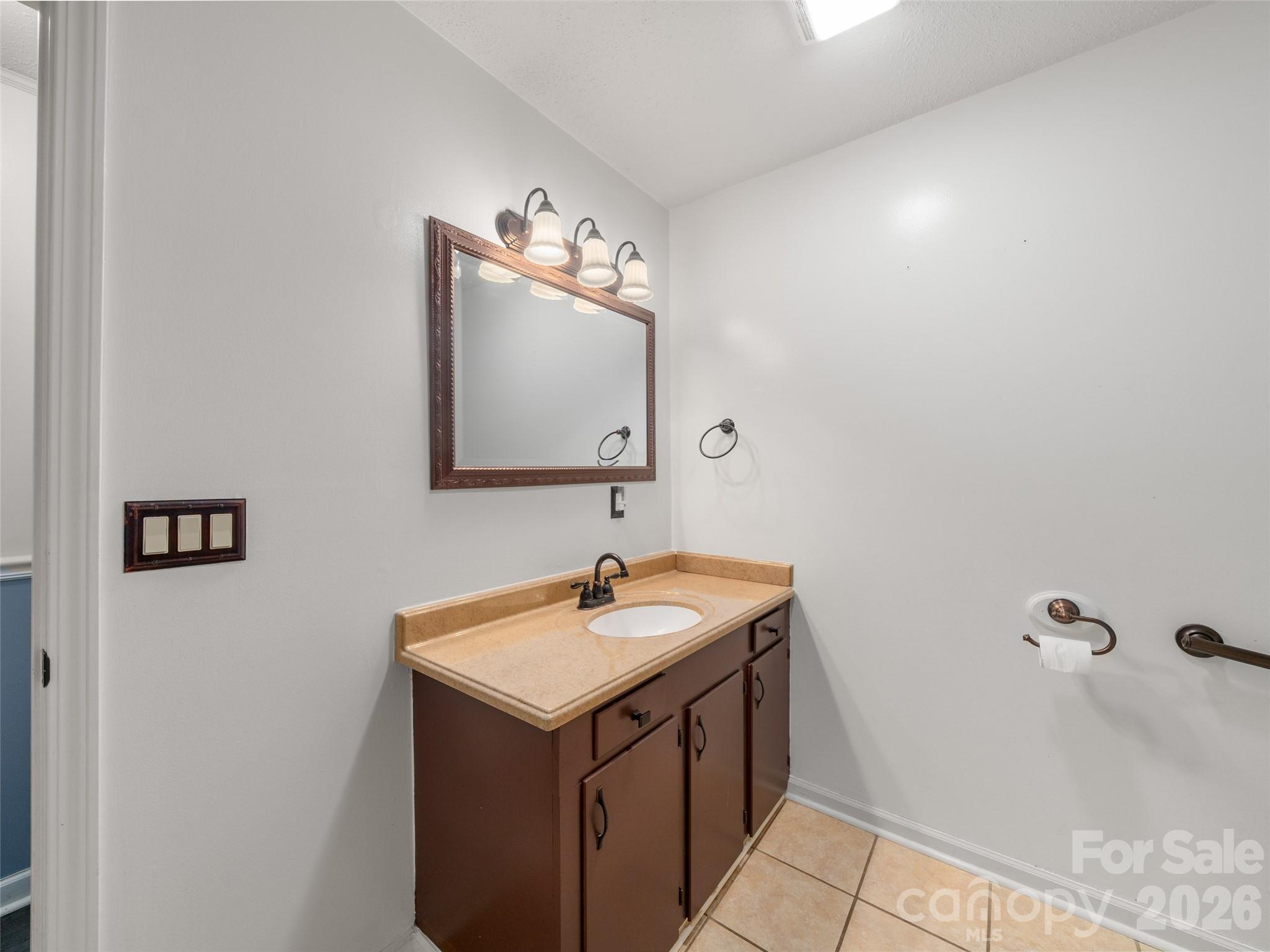122 McCall Road — Pisgah Forest