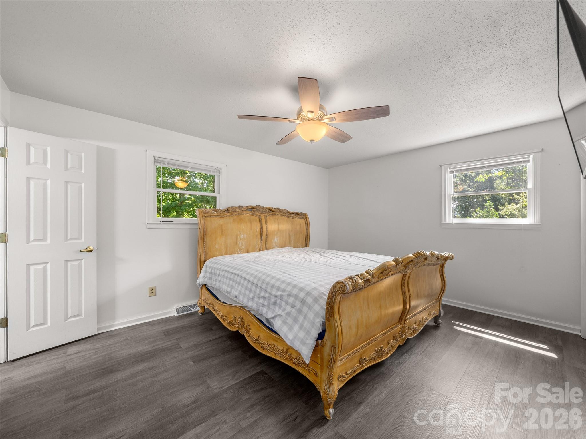 122 McCall Road — Pisgah Forest