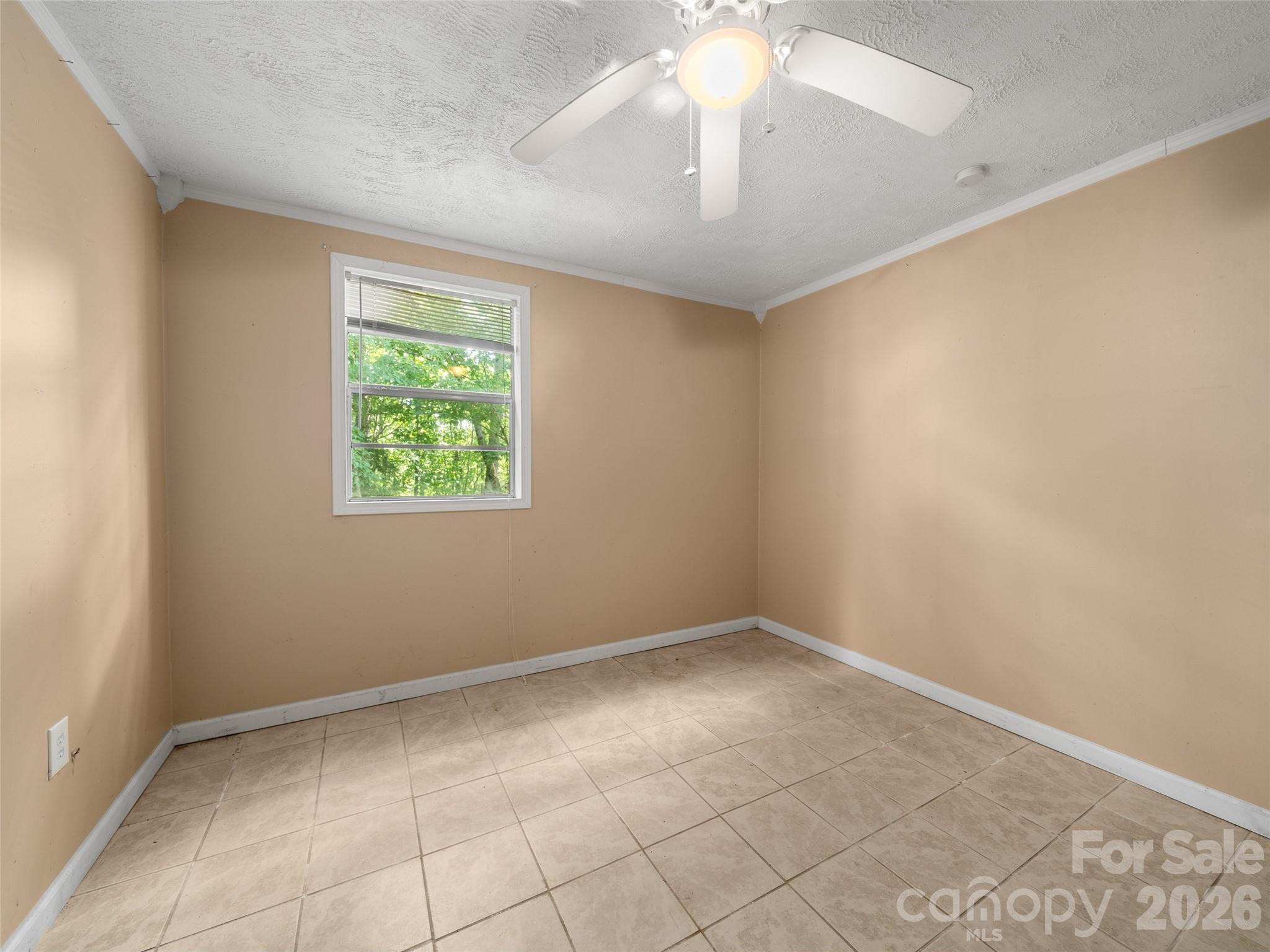 122 McCall Road — Pisgah Forest
