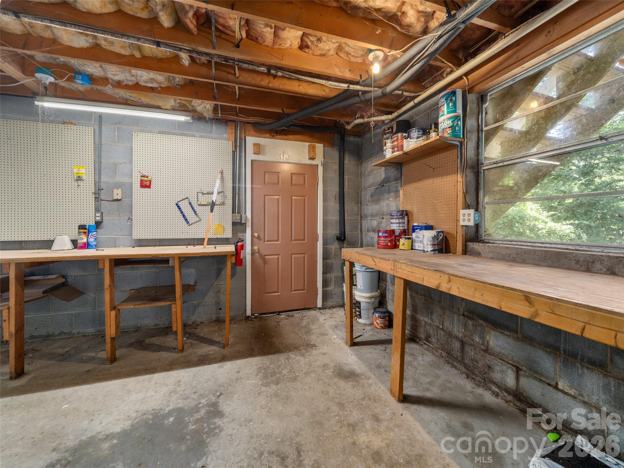 122 McCall Road — Pisgah Forest