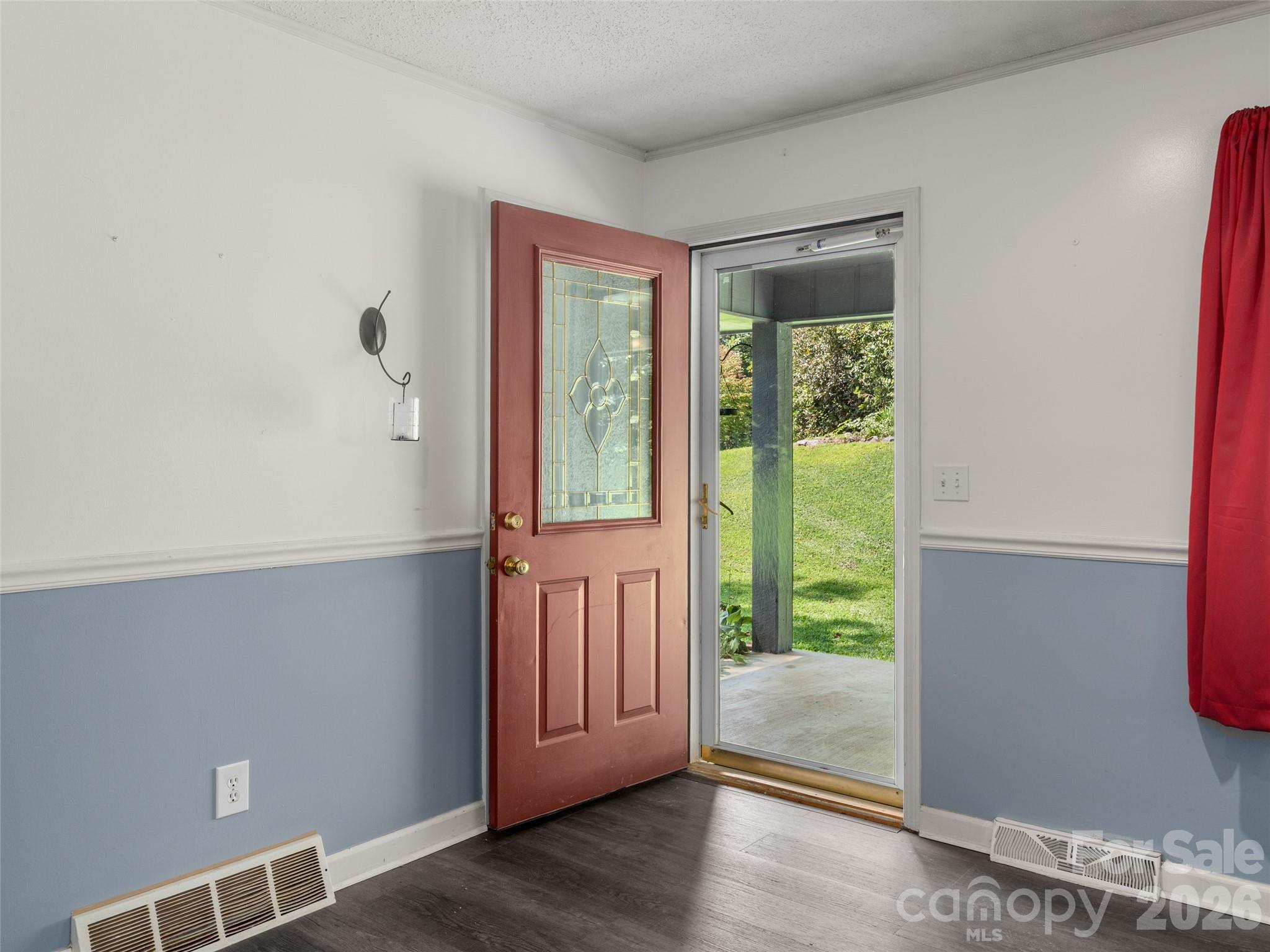 122 McCall Road — Pisgah Forest