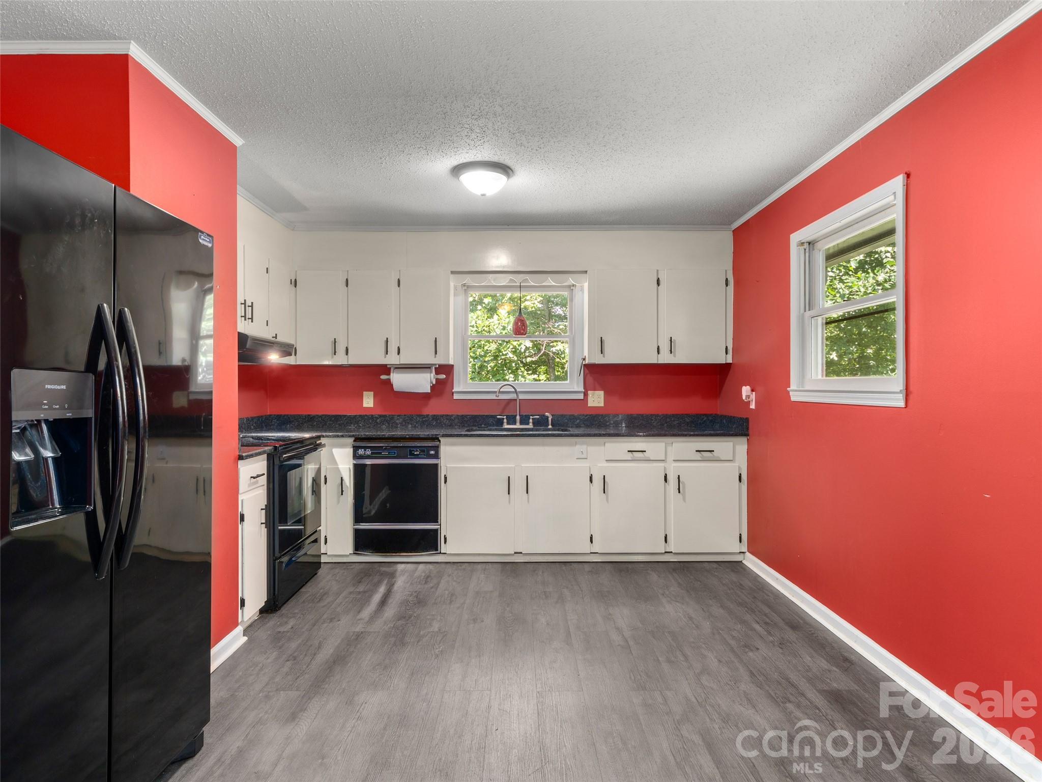 122 McCall Road — Pisgah Forest