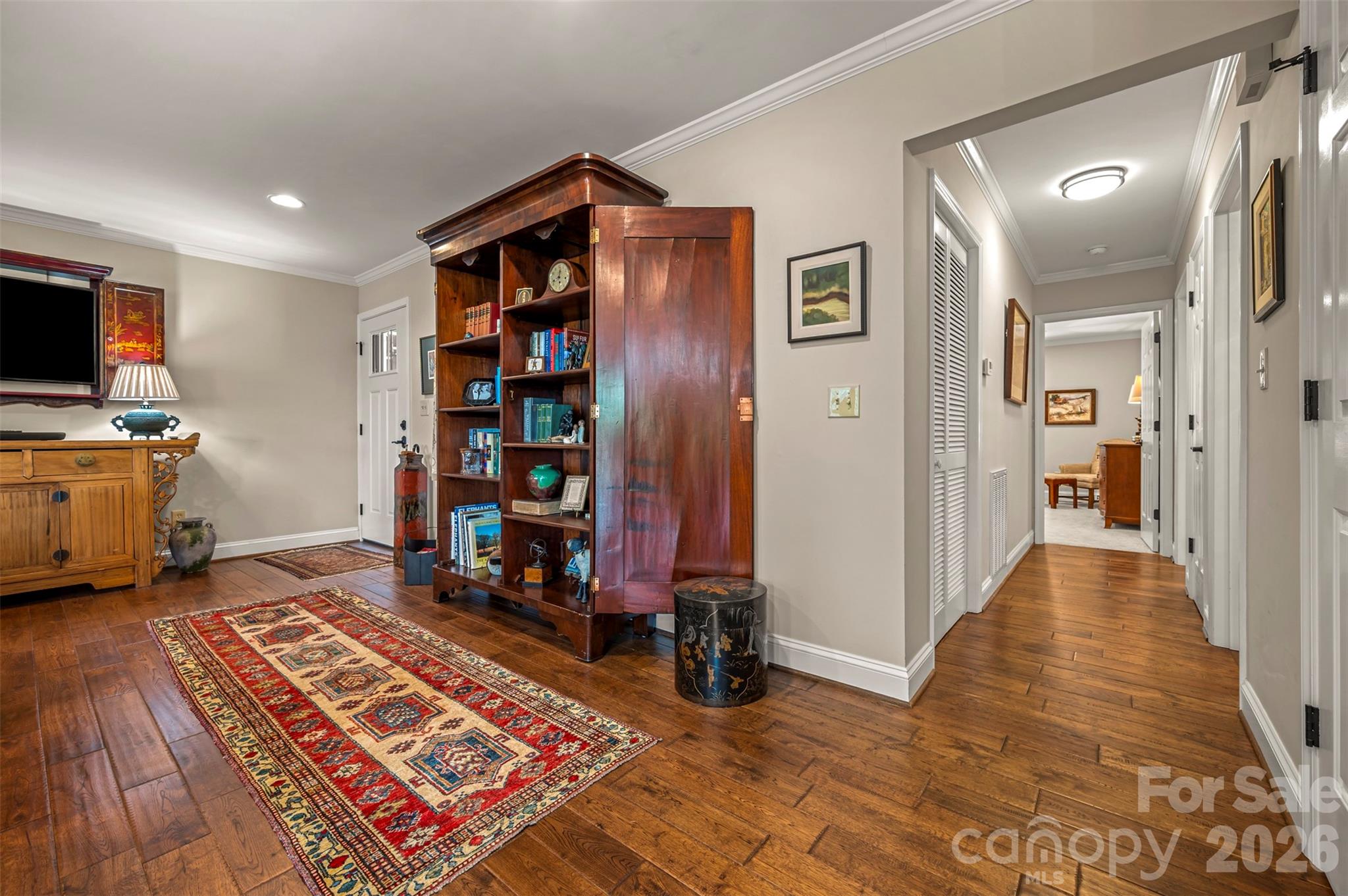 77 Chestnut Street #305 — Tryon