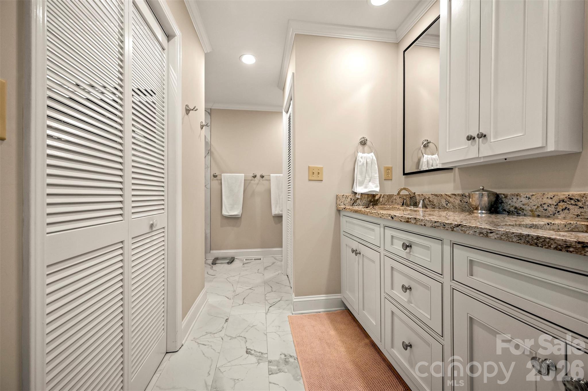 77 Chestnut Street #305 — Tryon