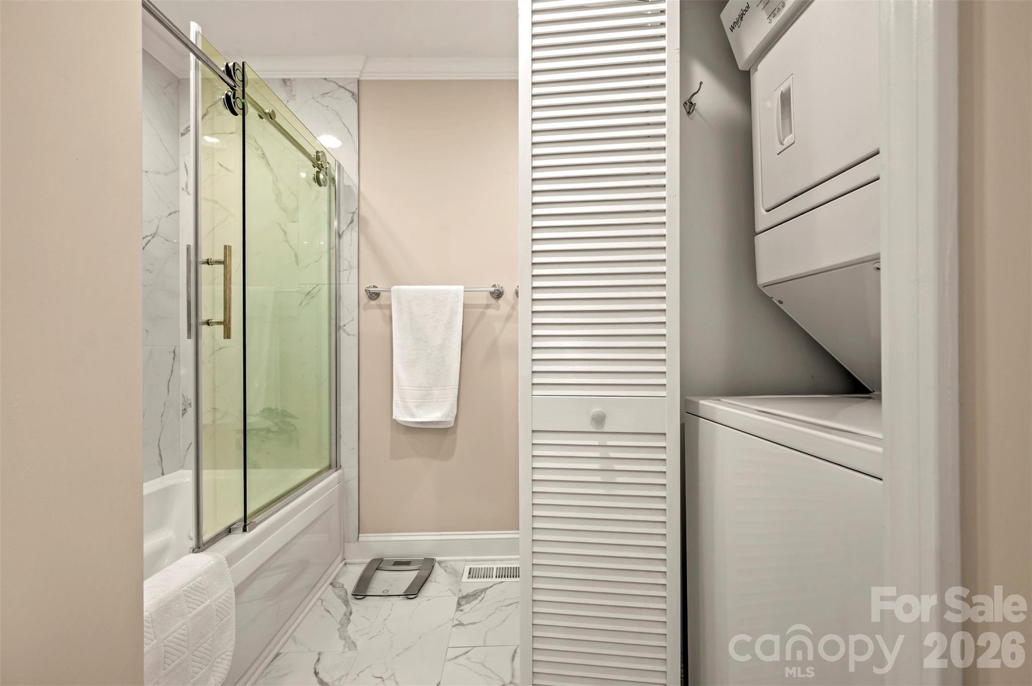 77 Chestnut Street #305 — Tryon