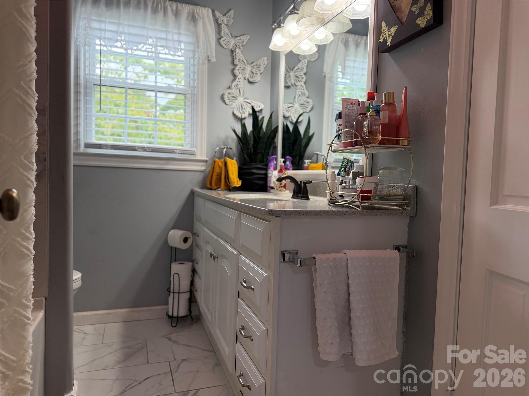 1110 Oak Hill Drive — Monroe