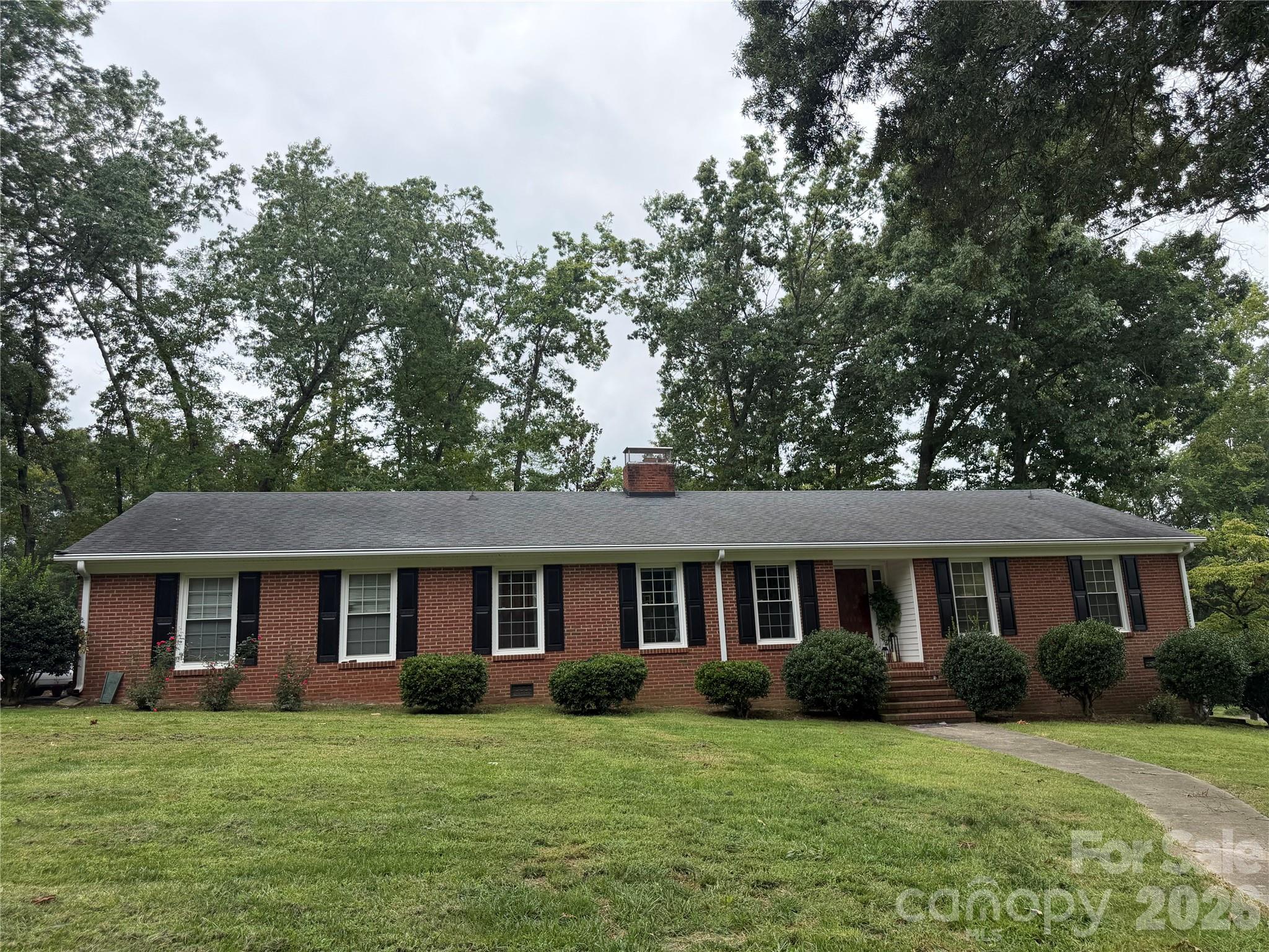 1110 Oak Hill Drive — Monroe