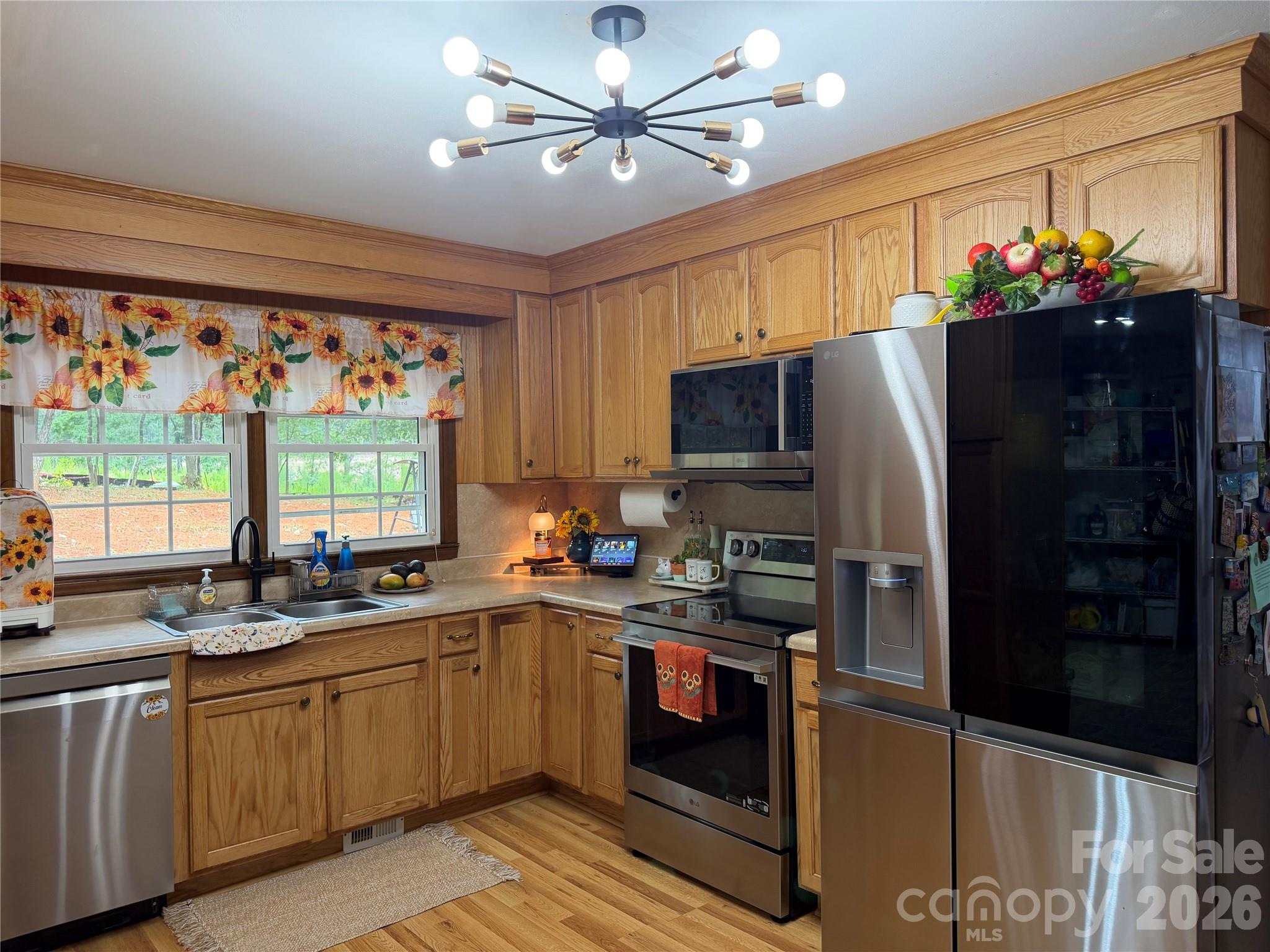 1110 Oak Hill Drive — Monroe