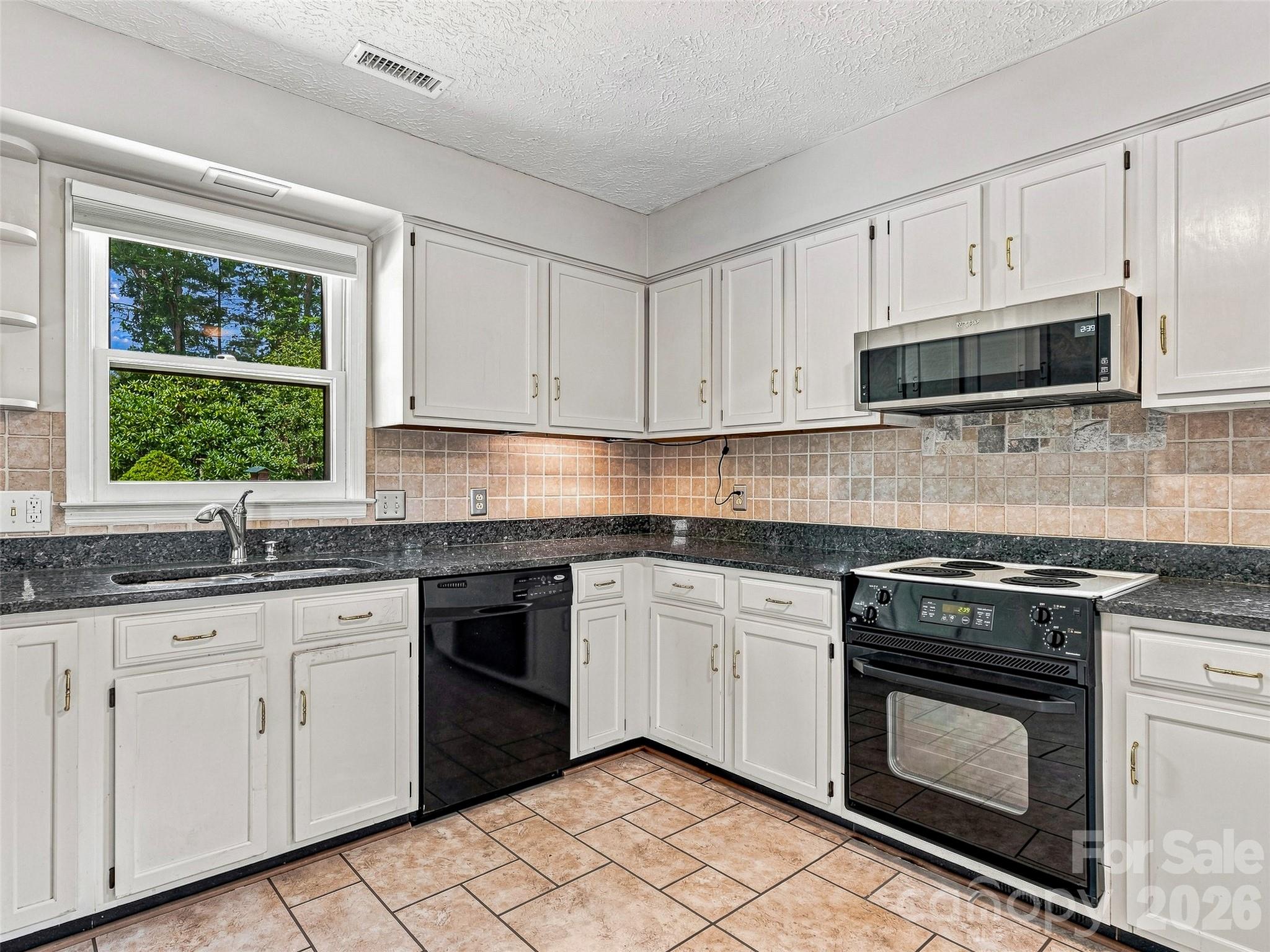 38 Chadwick Wade Drive — Asheville