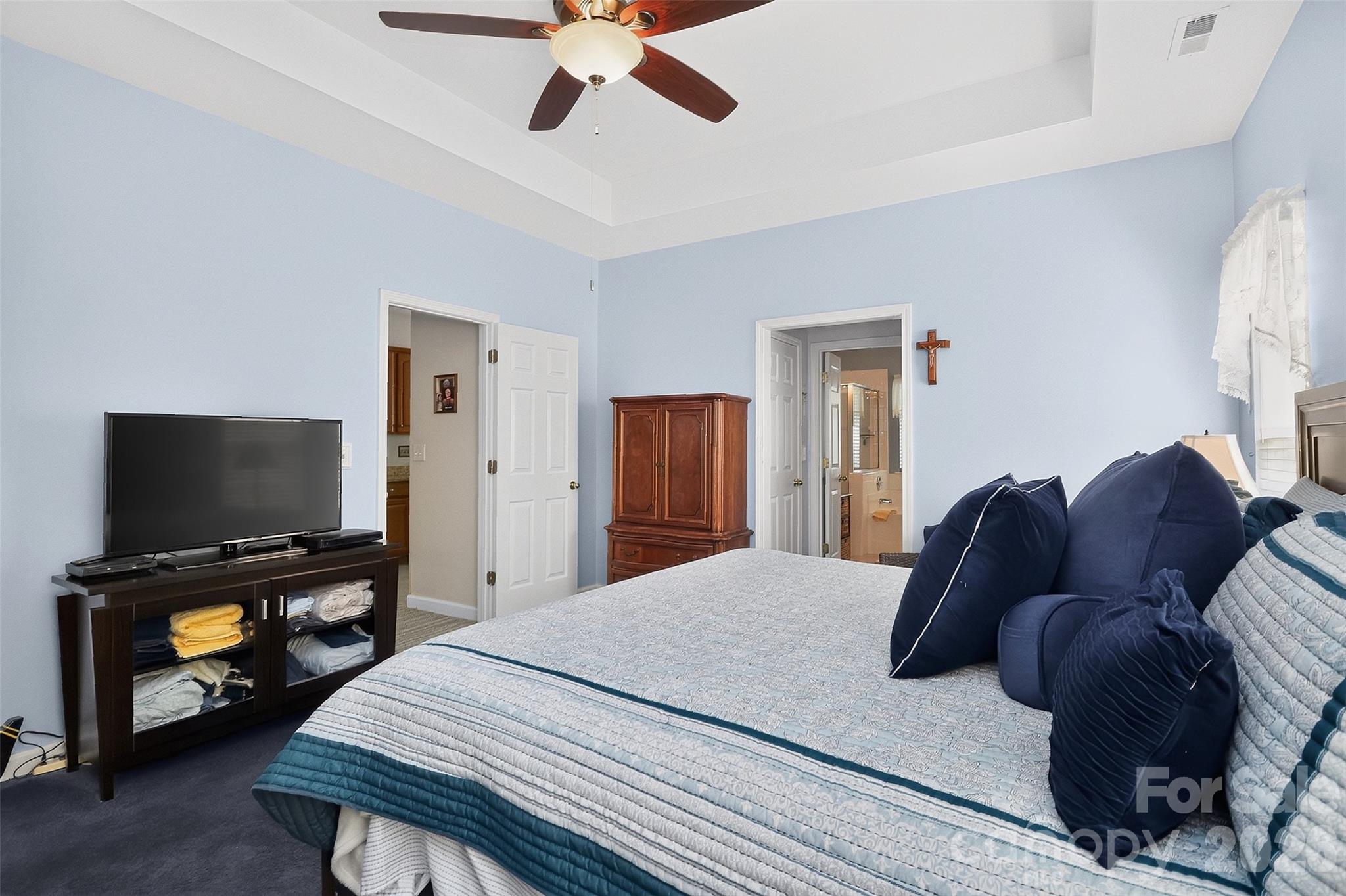 8413 Suttonview Drive — Charlotte