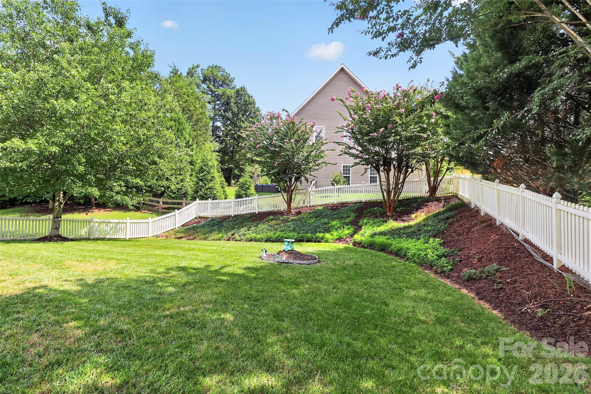 8413 Suttonview Drive — Charlotte